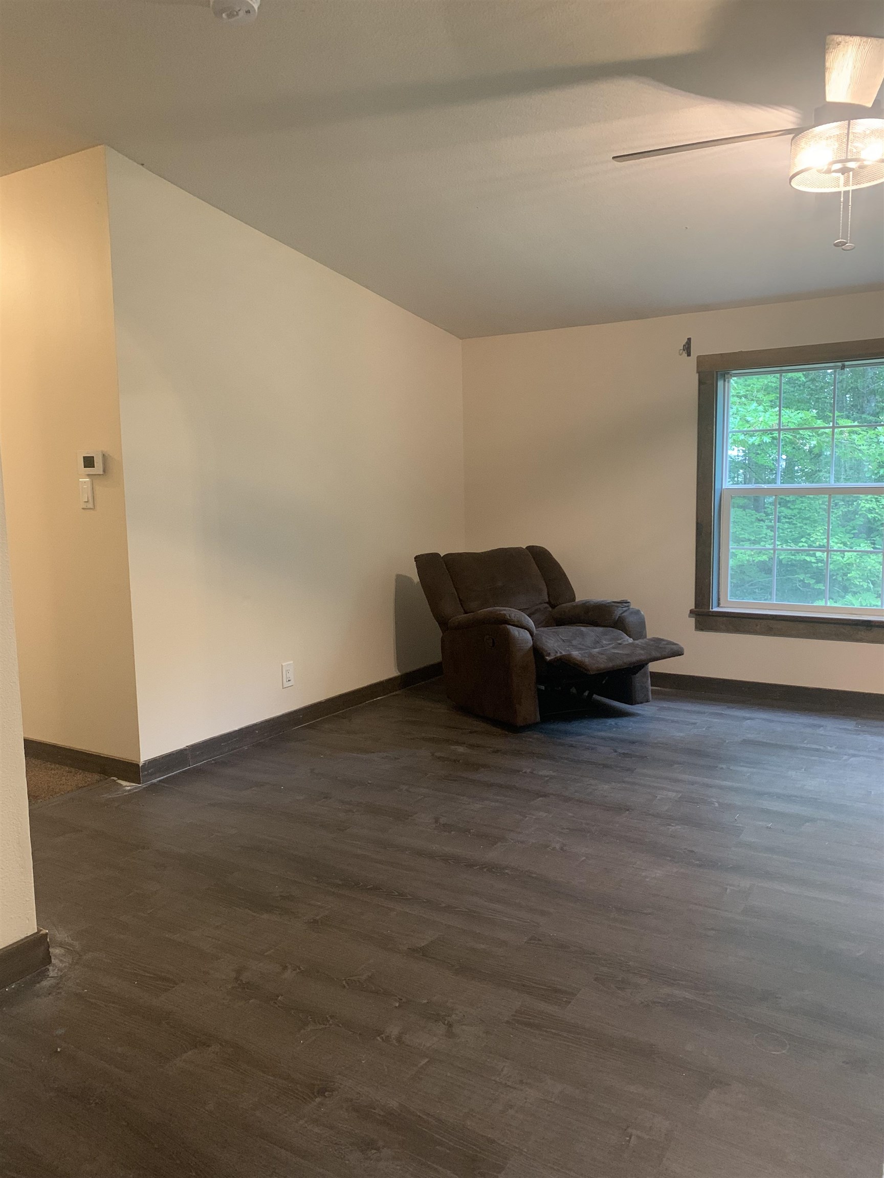 516 West Side Road Property Photo 35