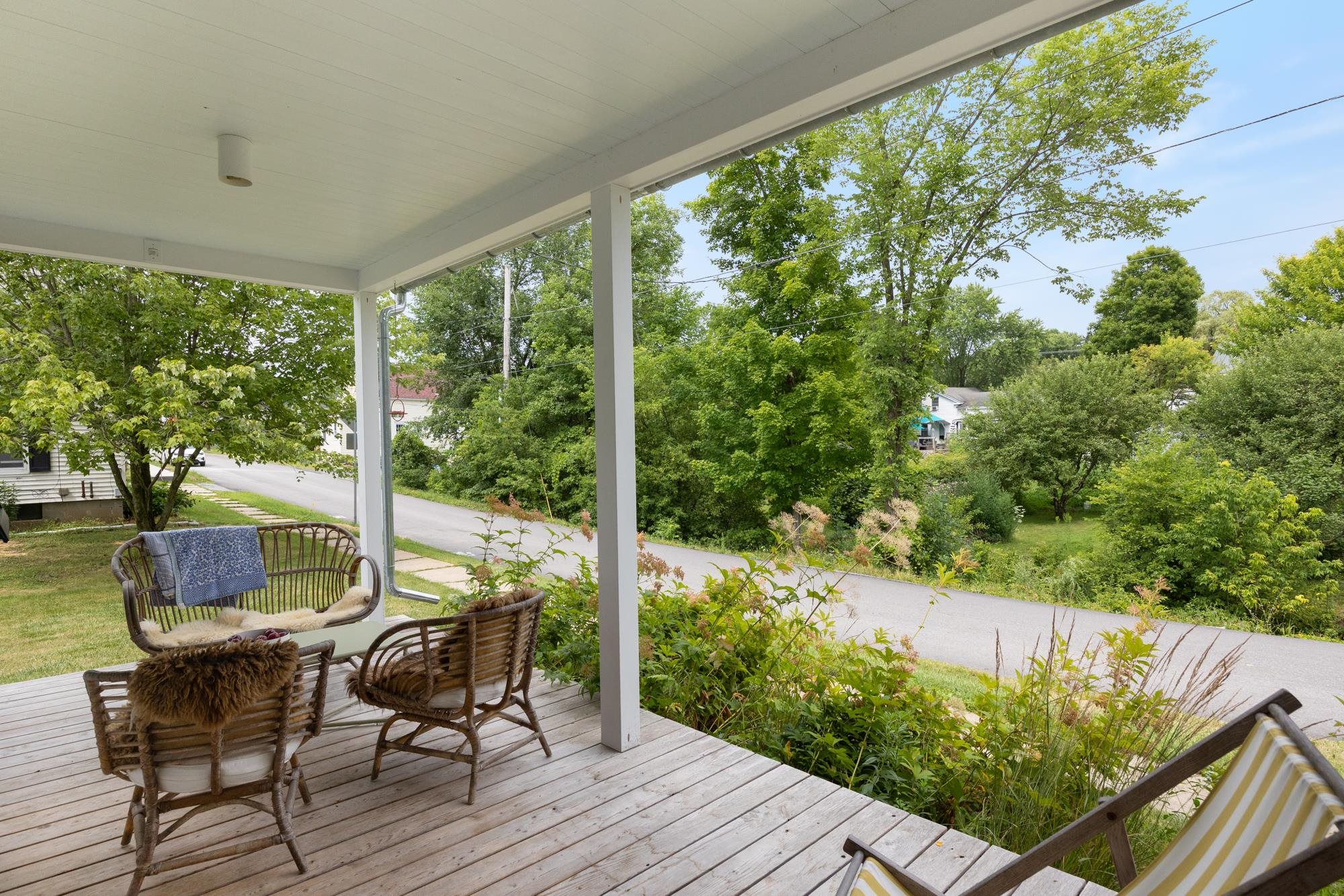104 South Water Street Property Photo 6