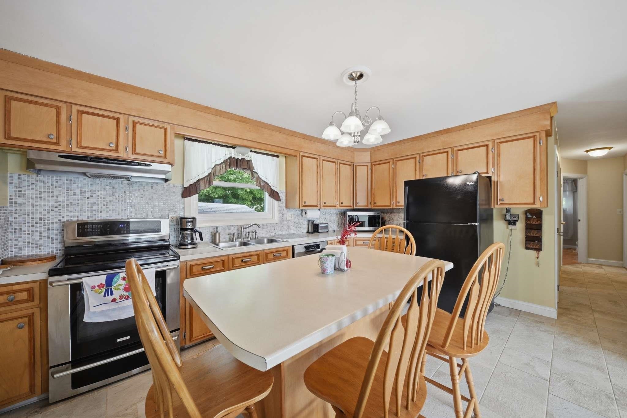 12 Joffre Street Property Photo 8