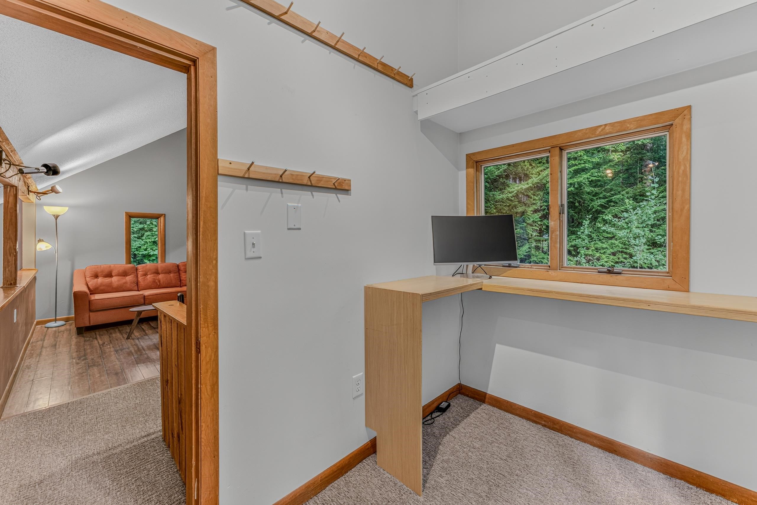 246 Snowood Drive Property Photo 25