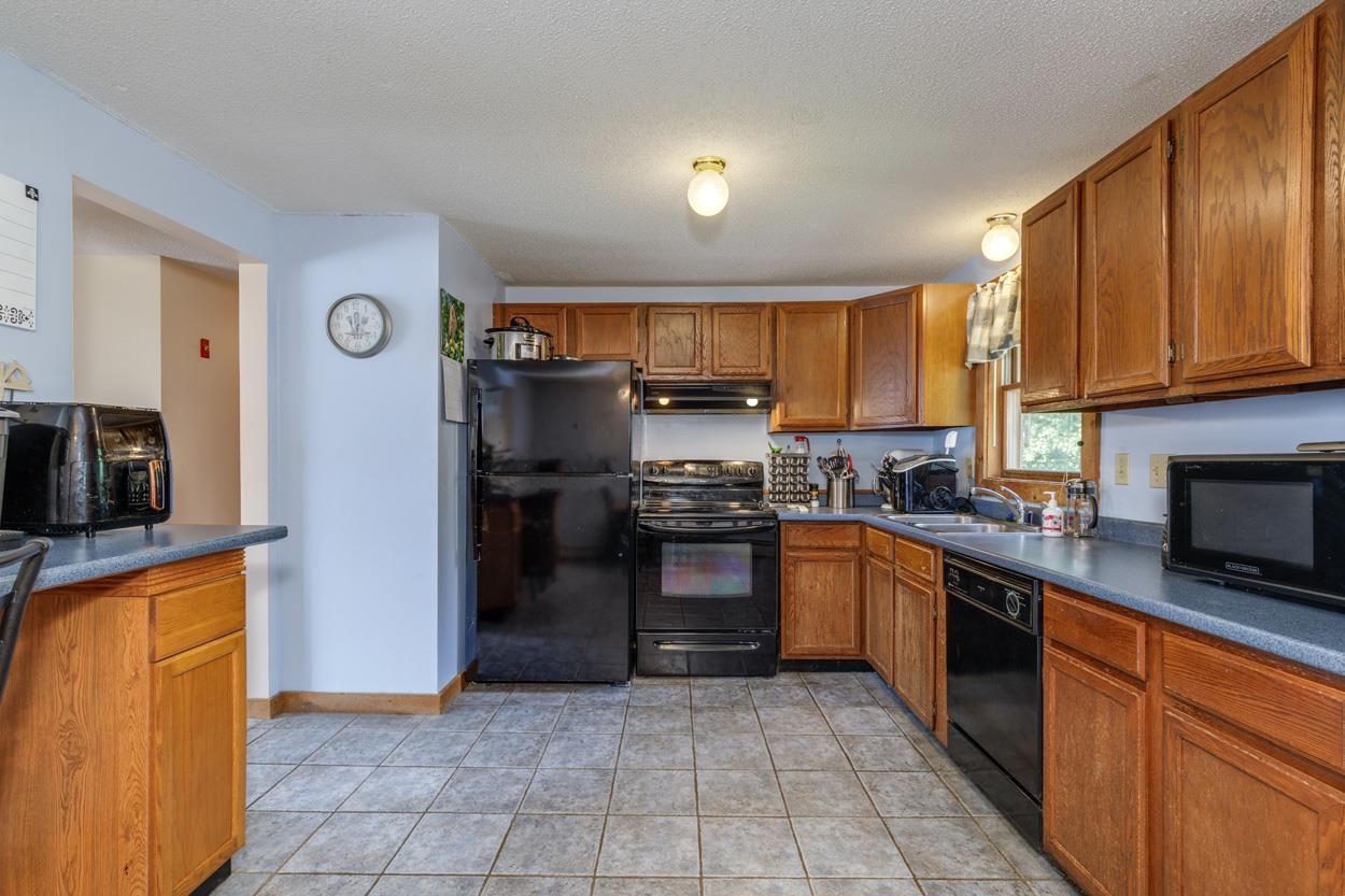 166 Brent Street Property Photo 11