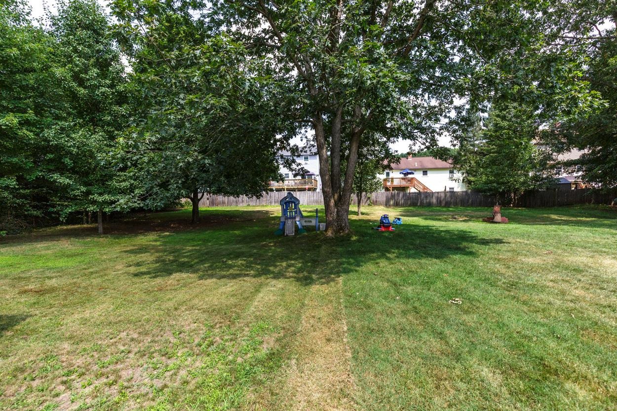 166 Brent Street Property Photo 39