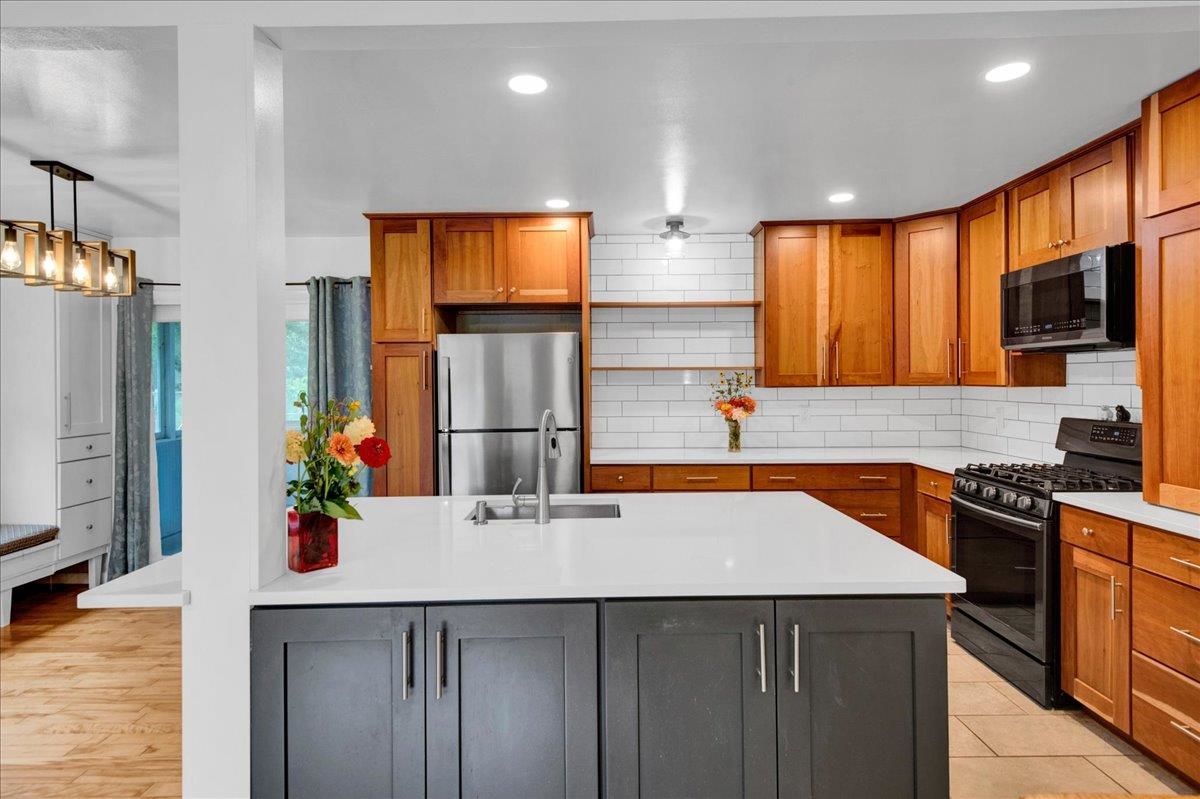 9 Griswold Street Property Photo 4