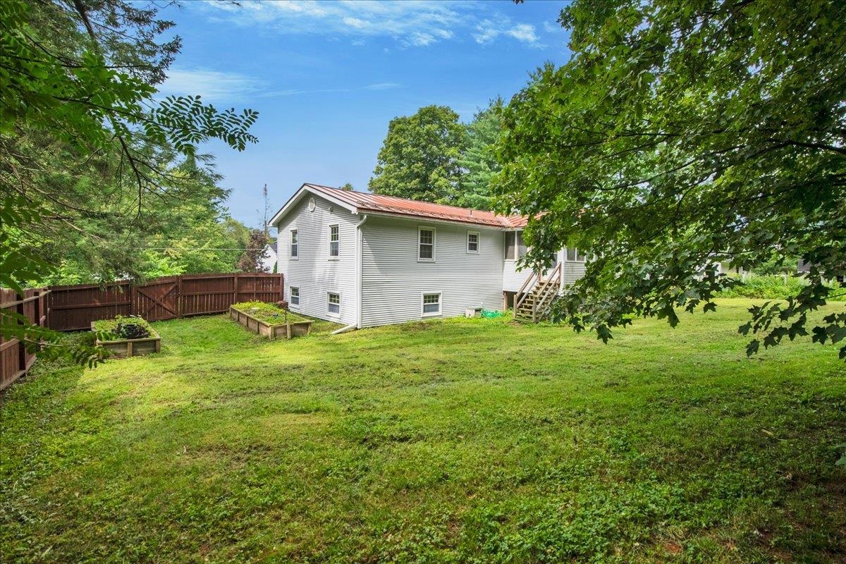 9 Griswold Street Property Photo 31