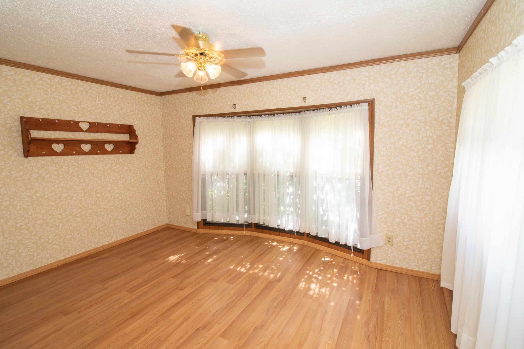 11 N Dewberry Lane Property Photo 3