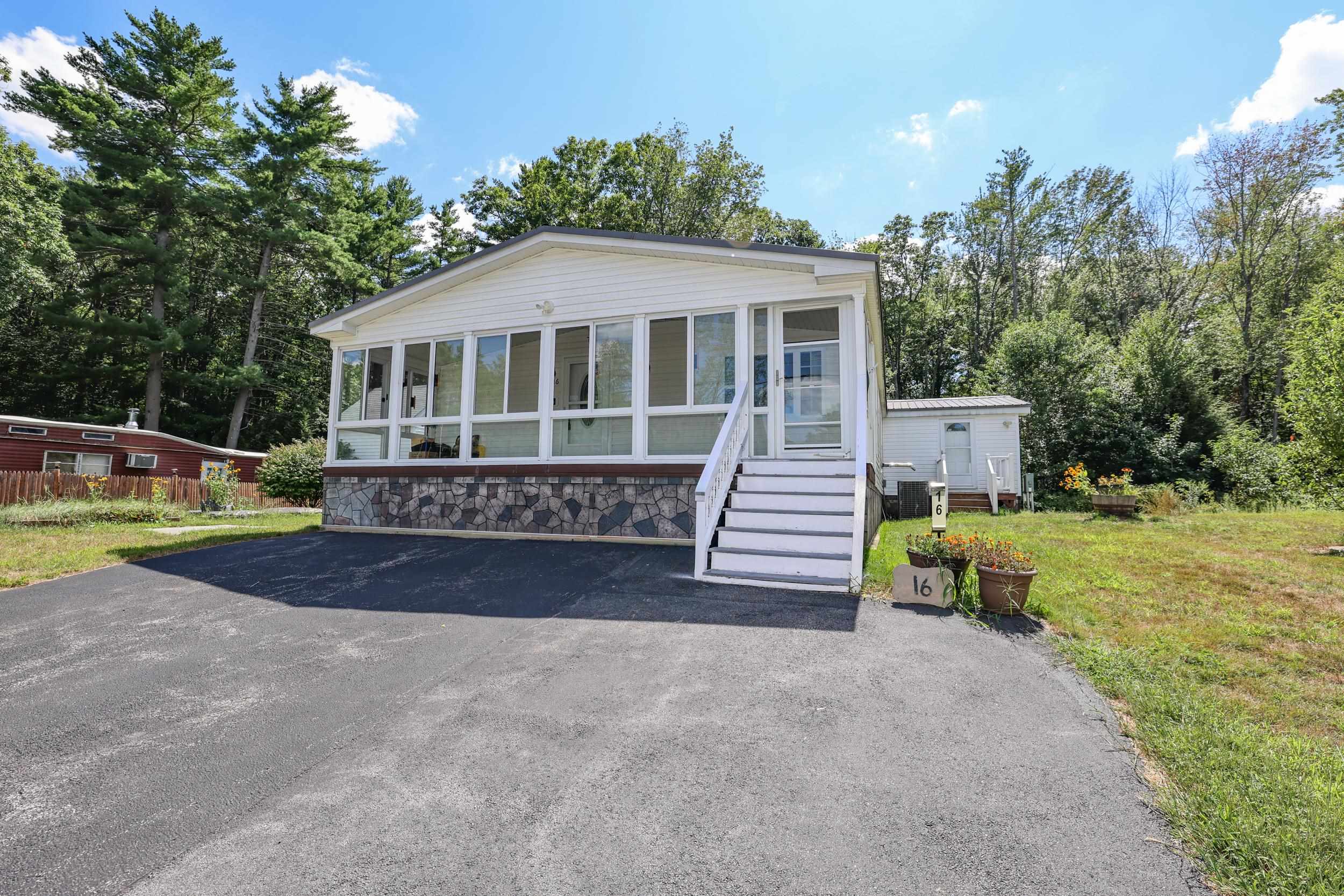 16 Roland Drive Property Photo 4