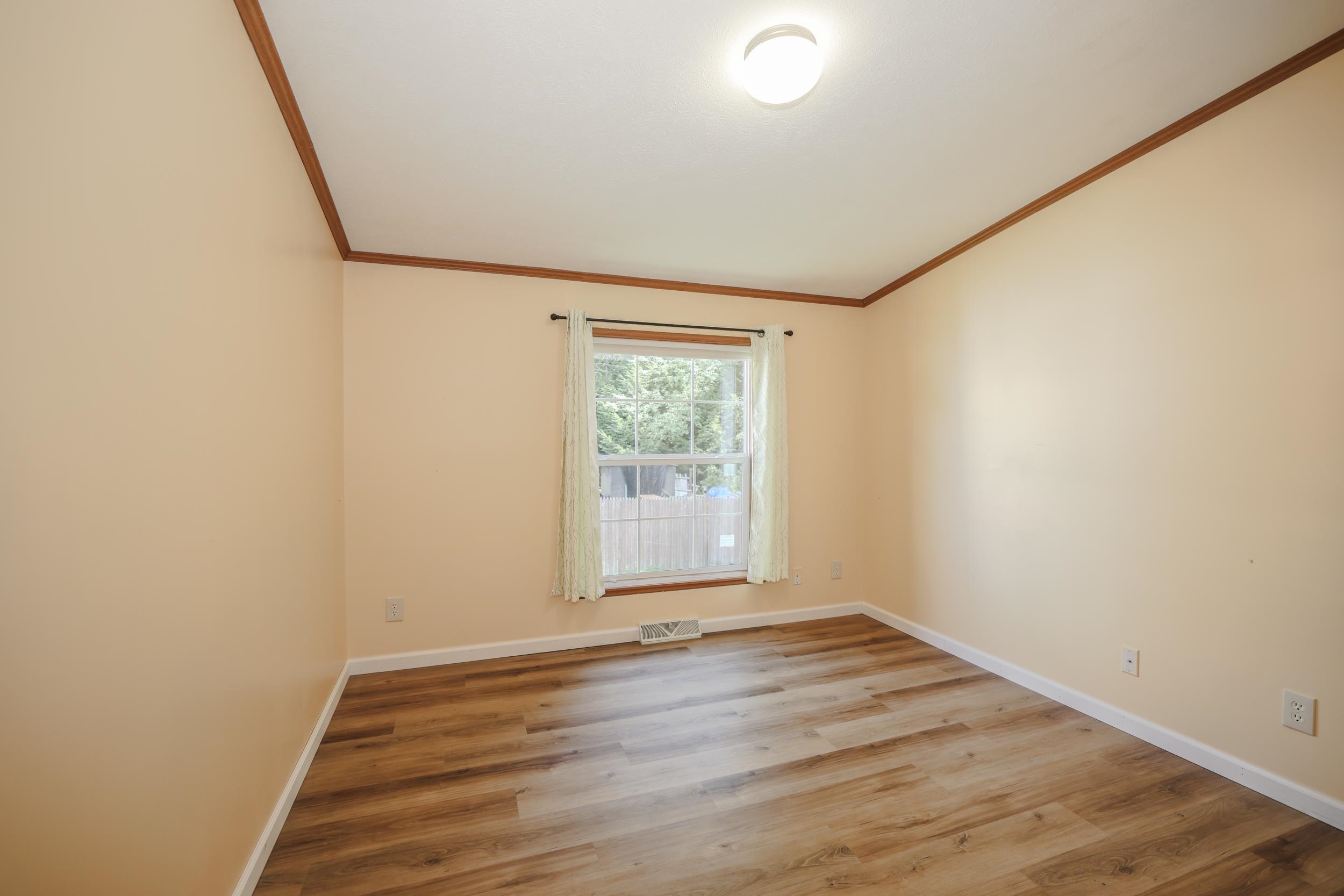 16 Roland Drive Property Photo 28