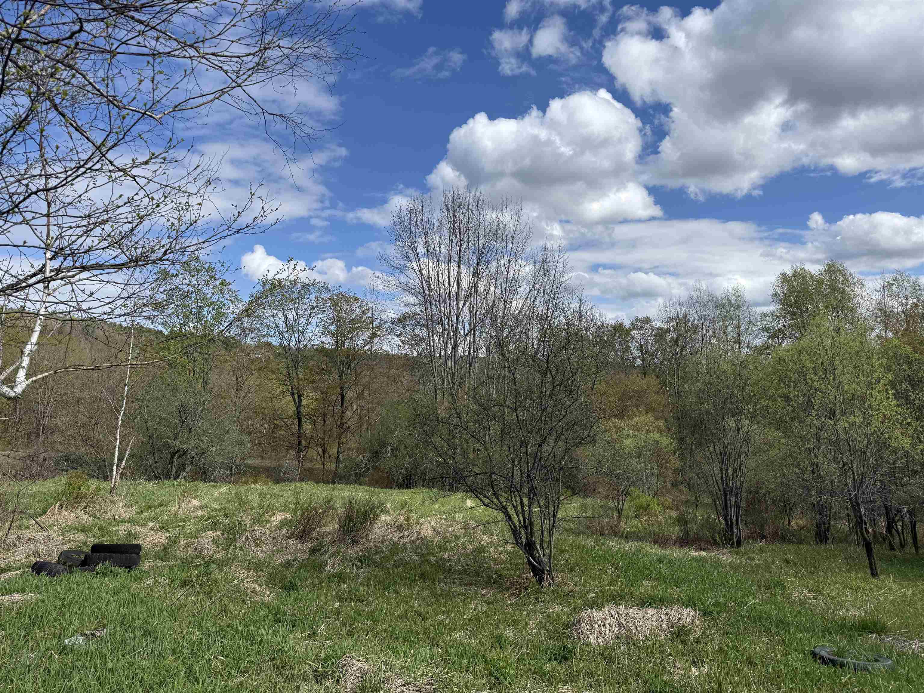 2527 Bent Hill Road Property Photo 2