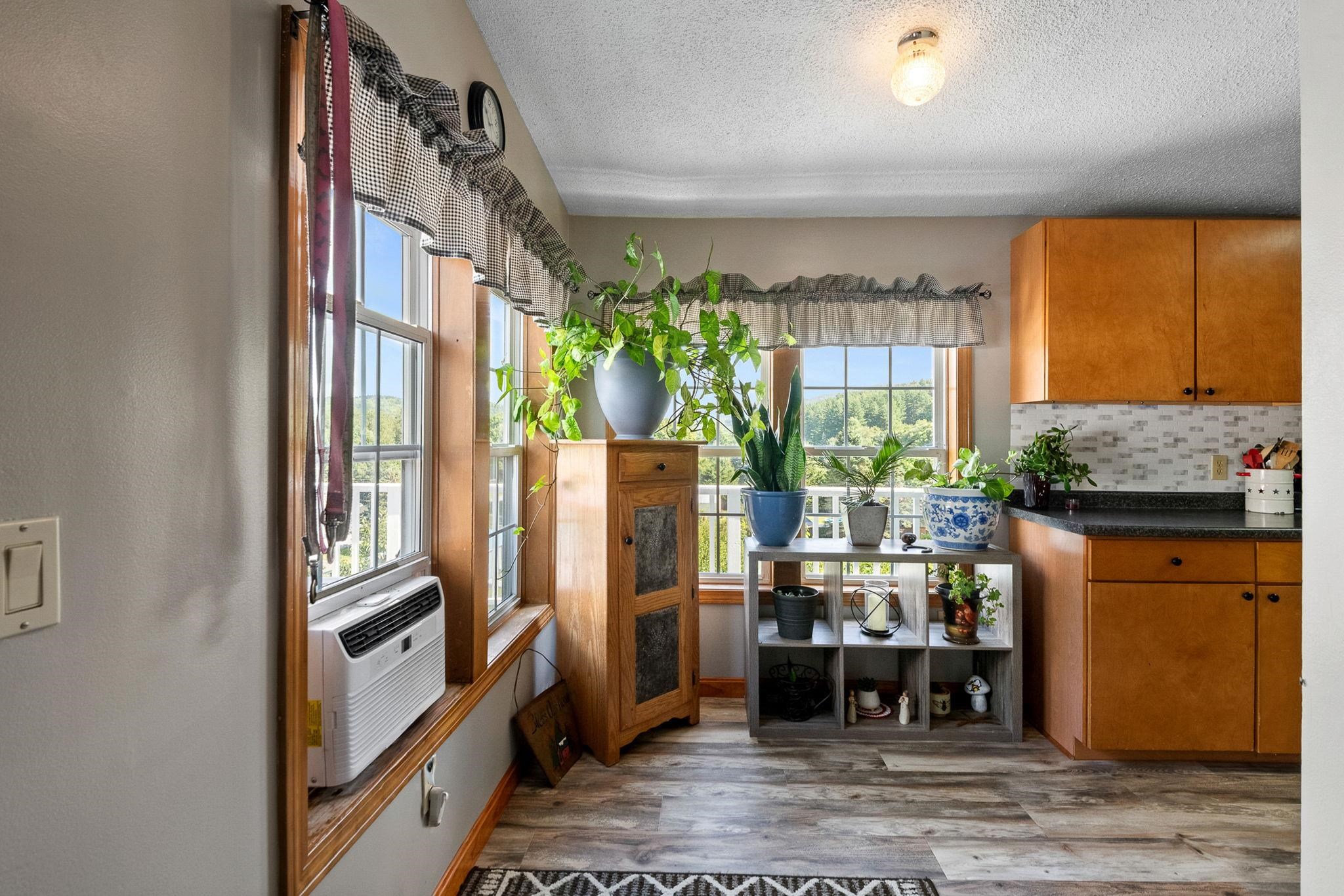 351 Dickinson Drive Property Photo 13