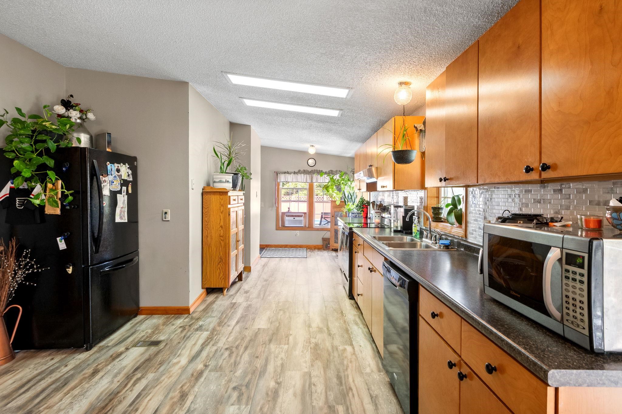 351 Dickinson Drive Property Photo 15