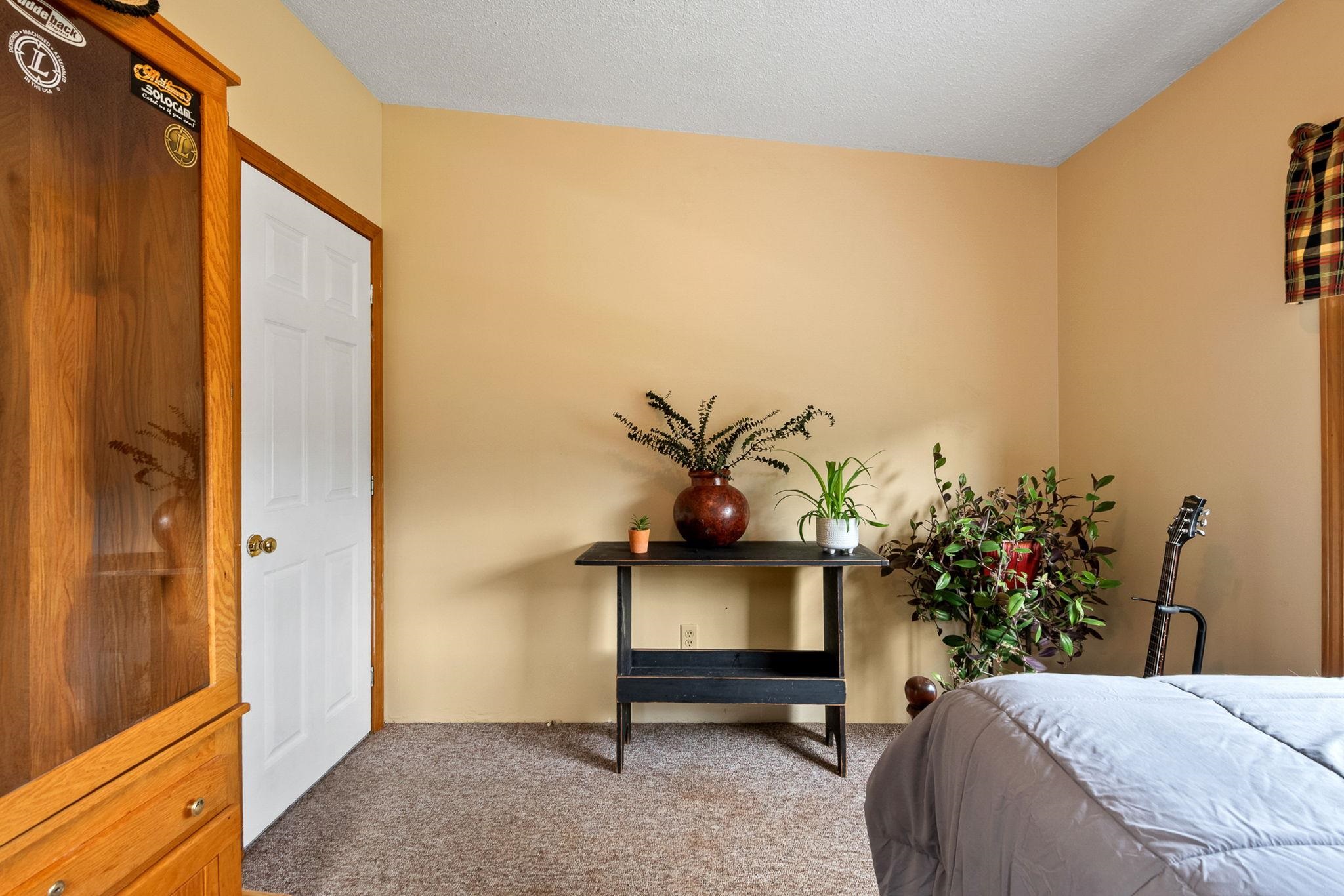 351 Dickinson Drive Property Photo 32