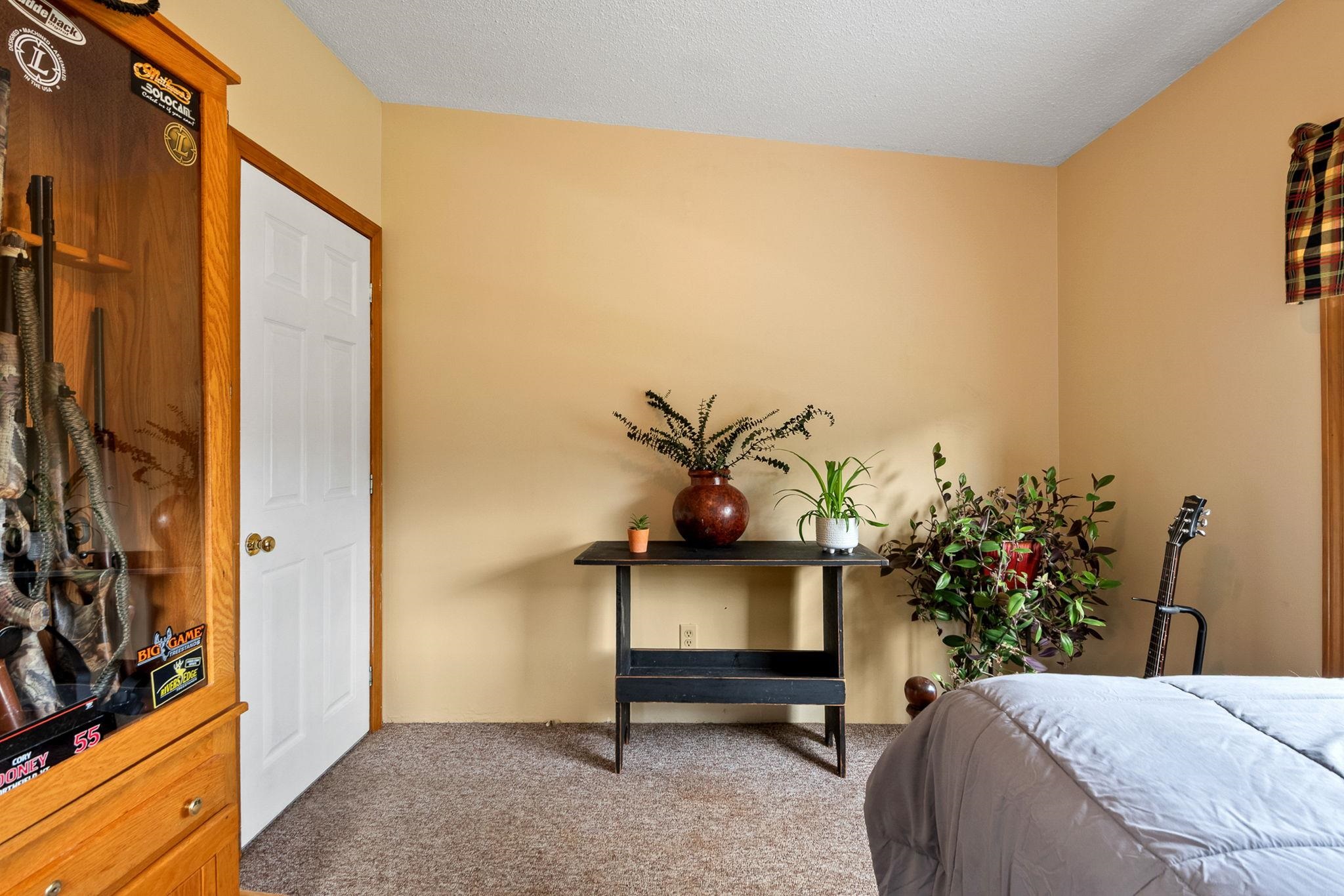 351 Dickinson Drive Property Photo 33