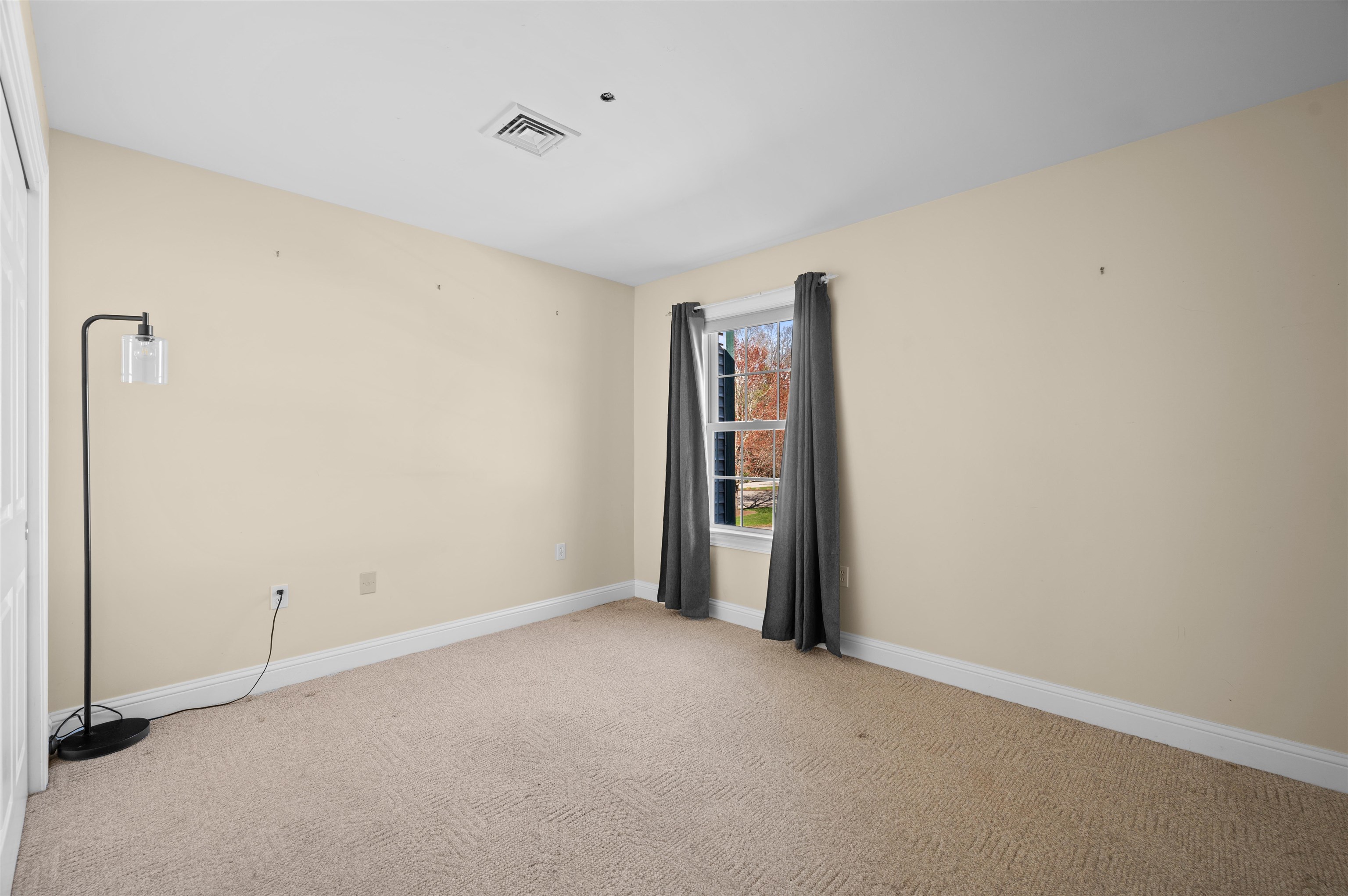 24 Deborah Lane Property Photo 27