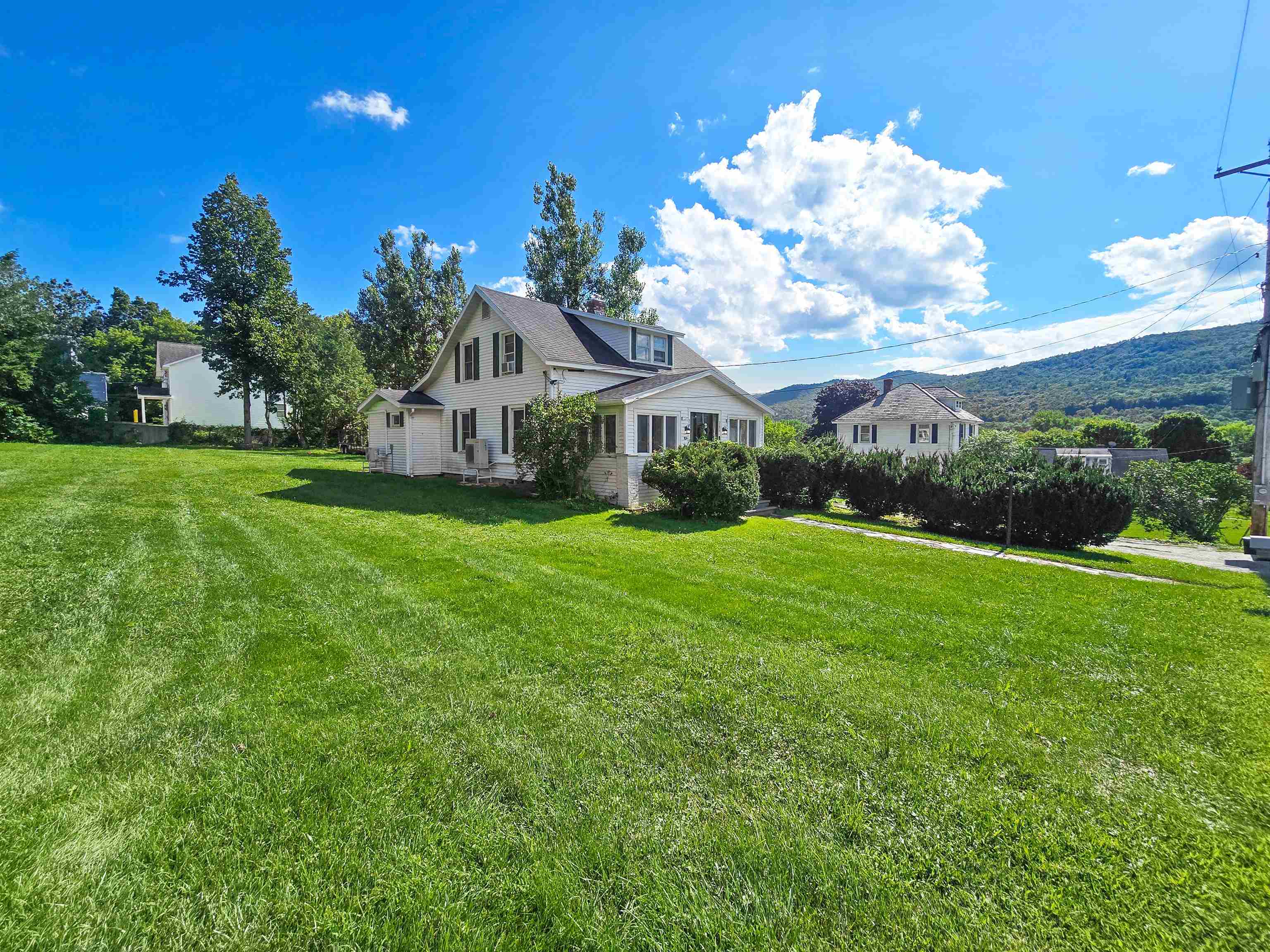 286 Thrall Avenue Property Photo 1
