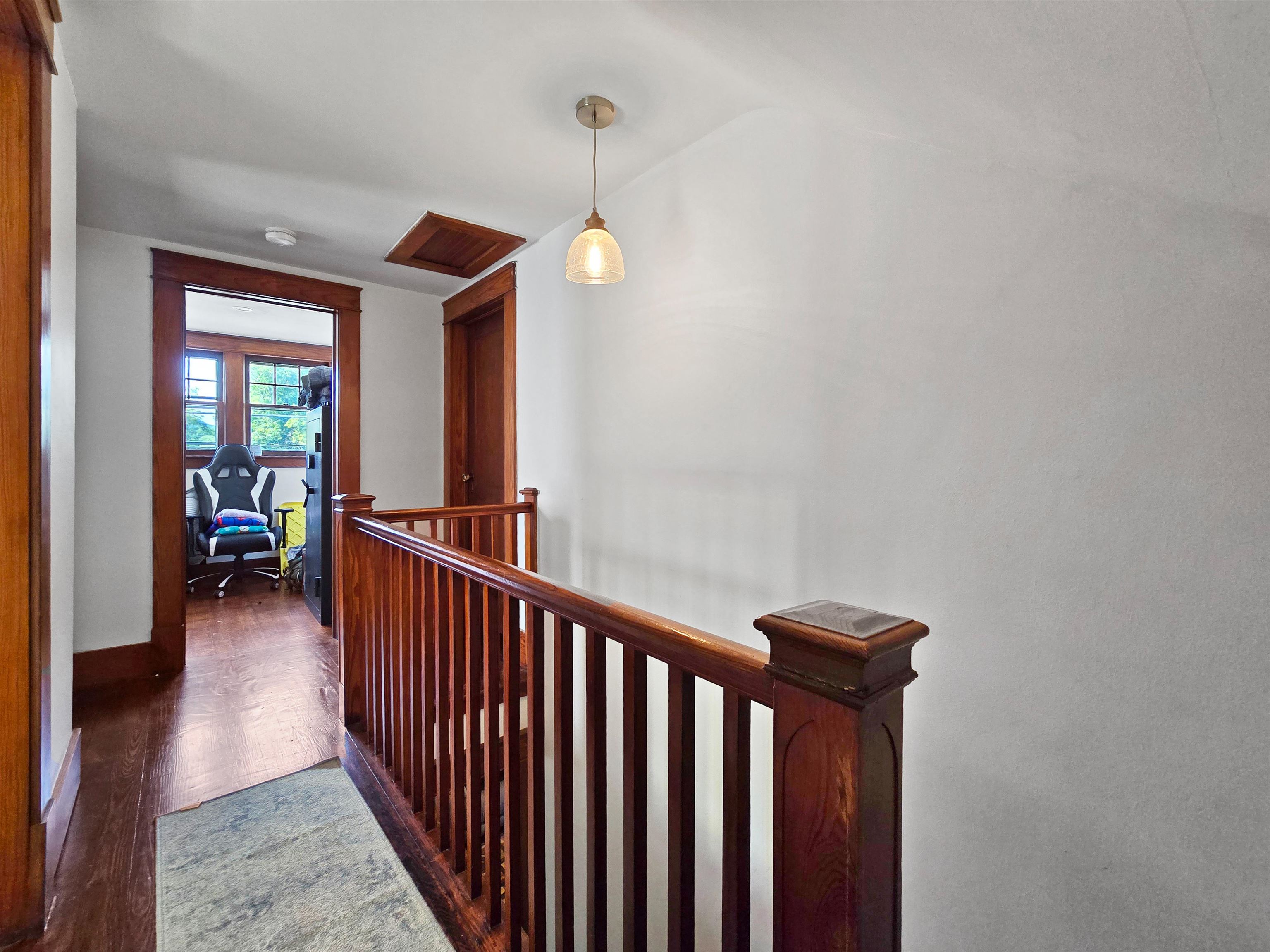 286 Thrall Avenue Property Photo 25