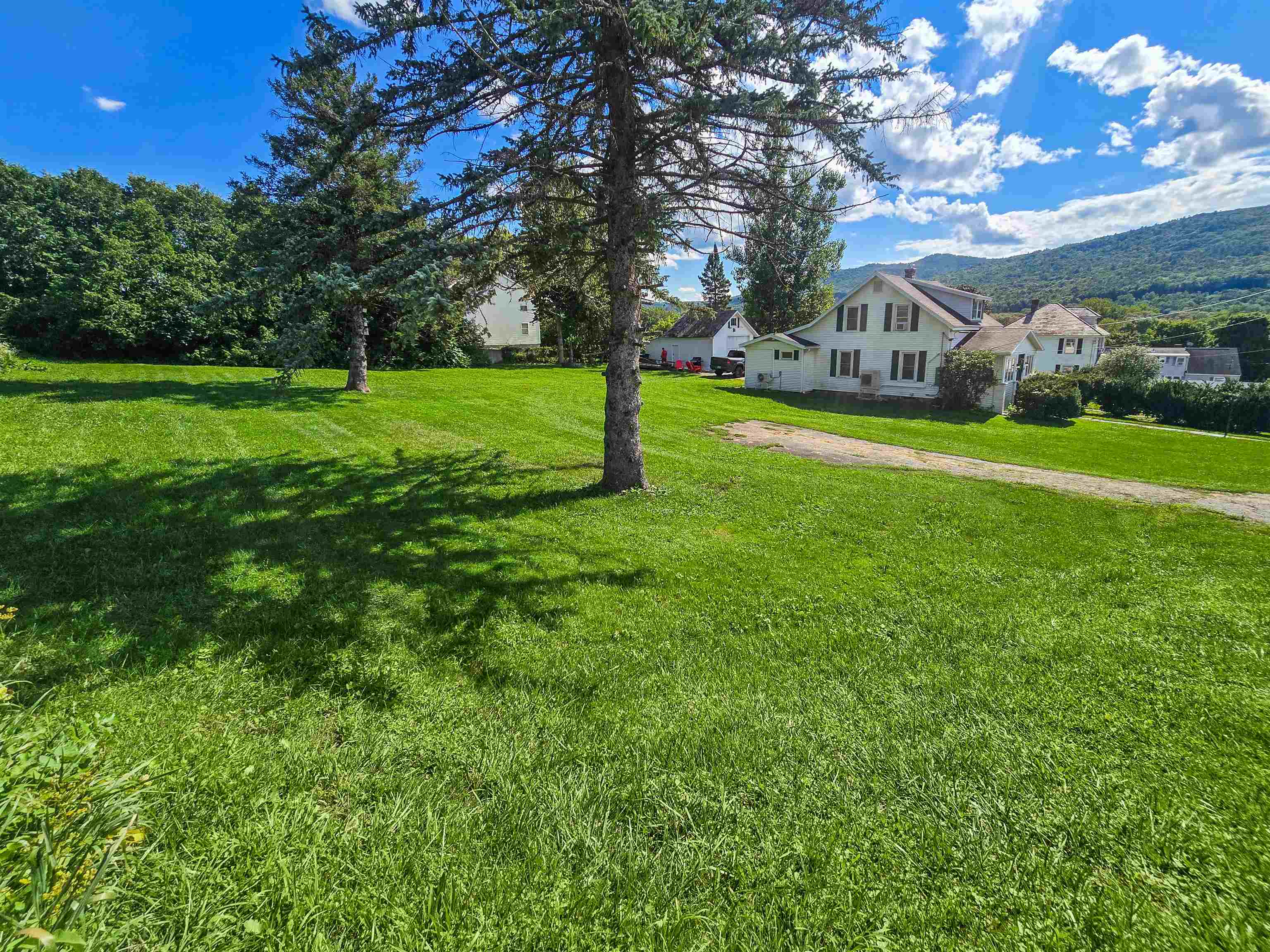 286 Thrall Avenue Property Photo 39