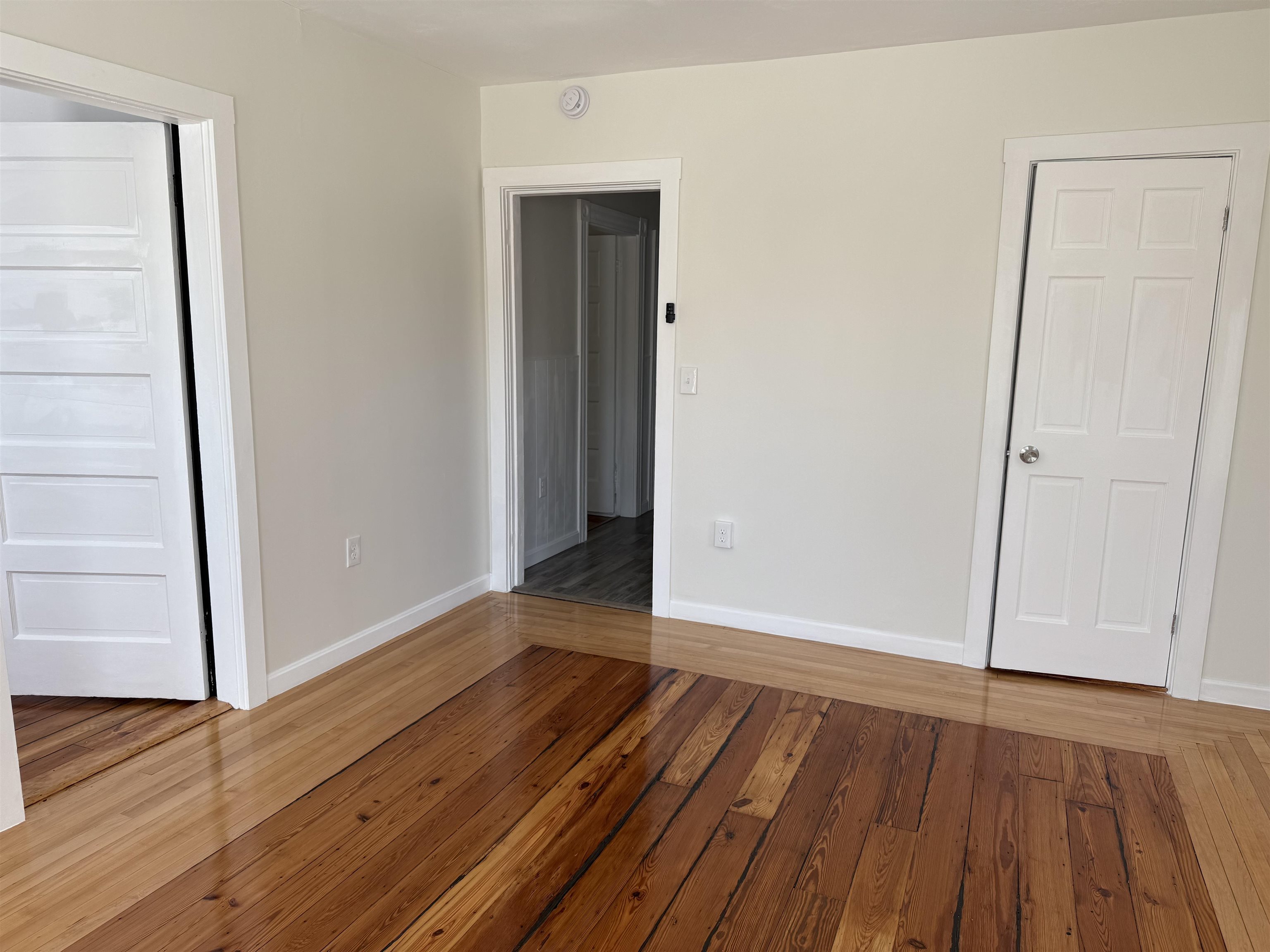 201 Cartier Street Property Photo 5