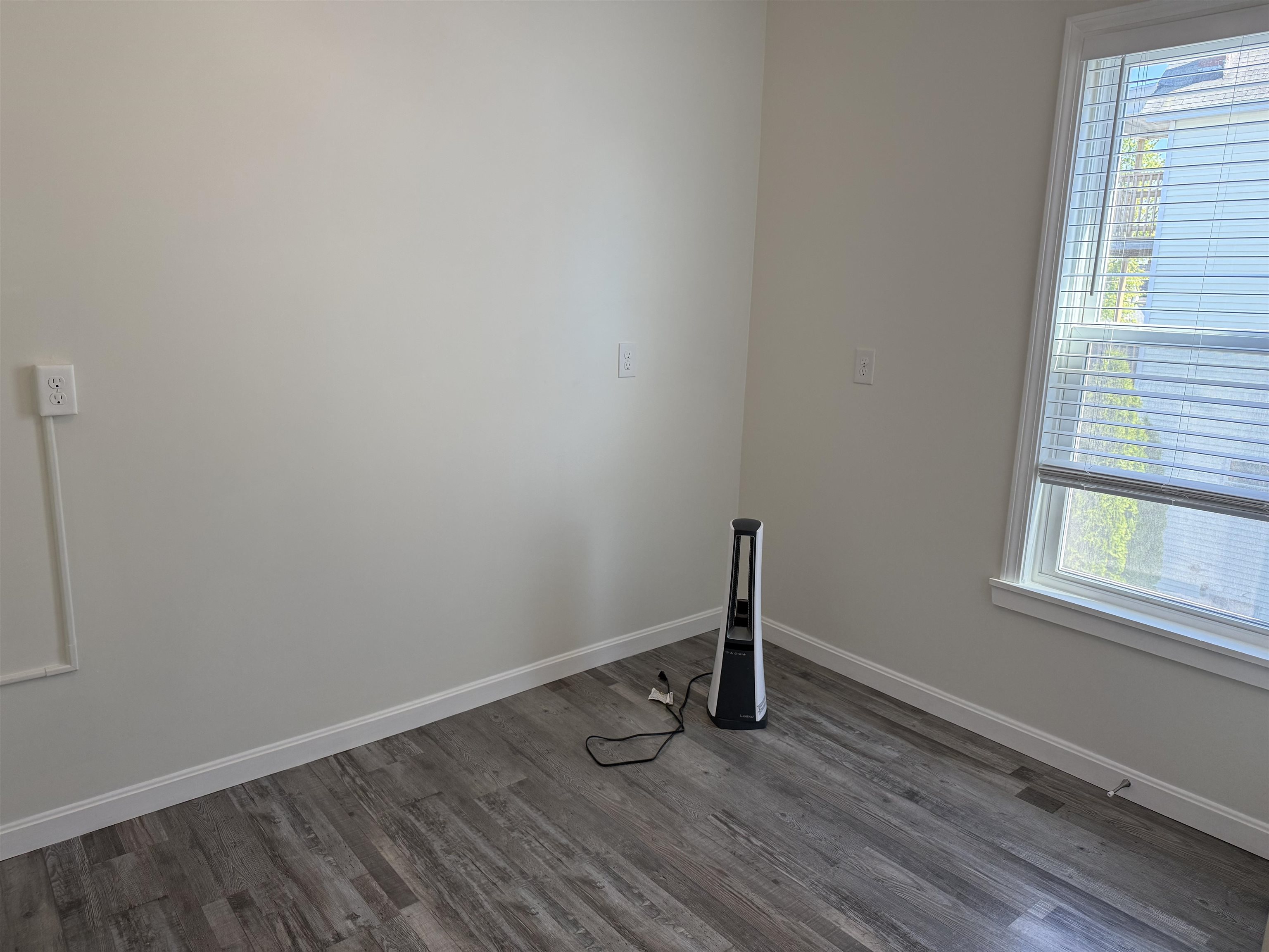 201 Cartier Street Property Photo 14