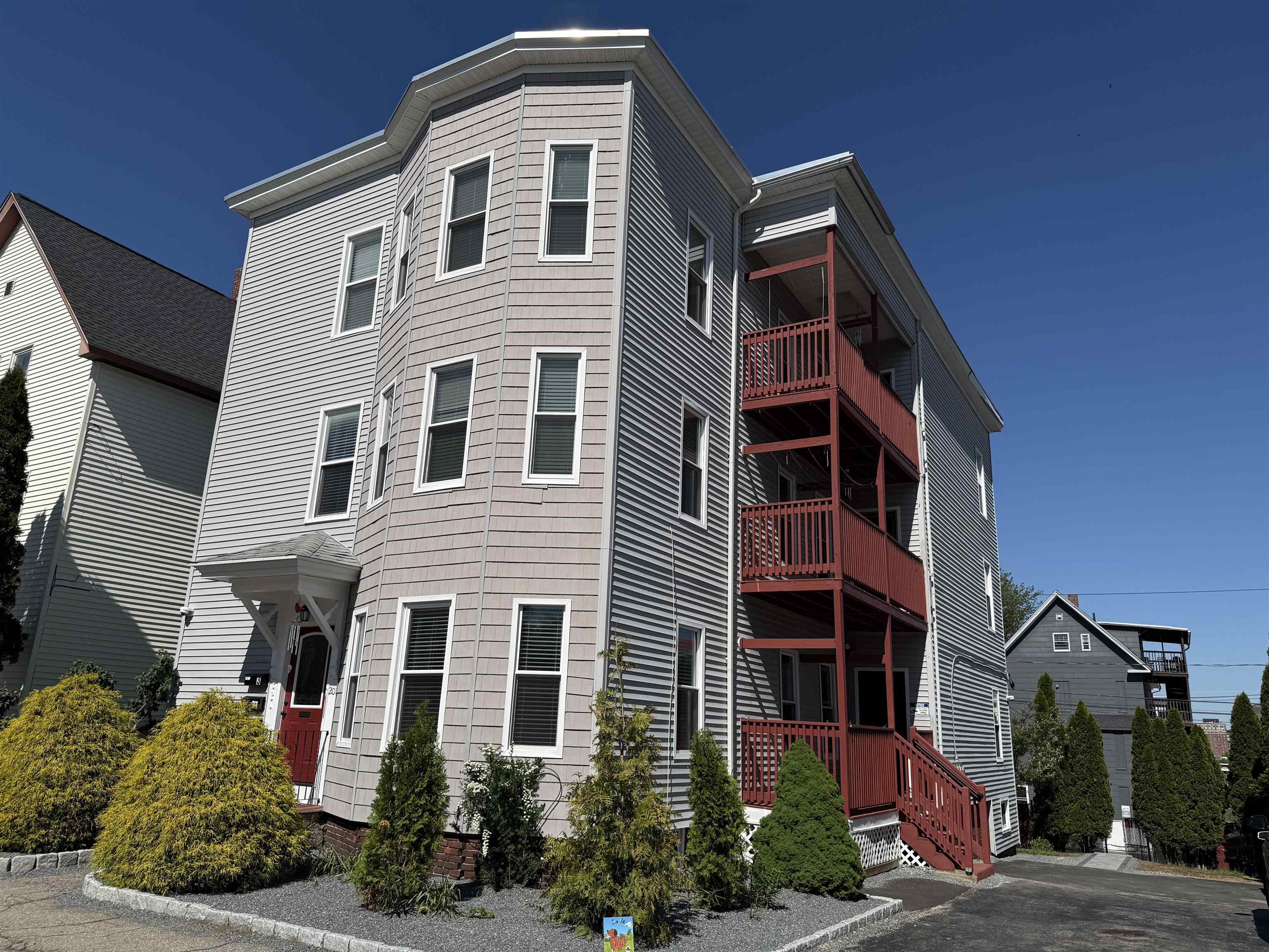 201 Cartier Street Property Photo 16