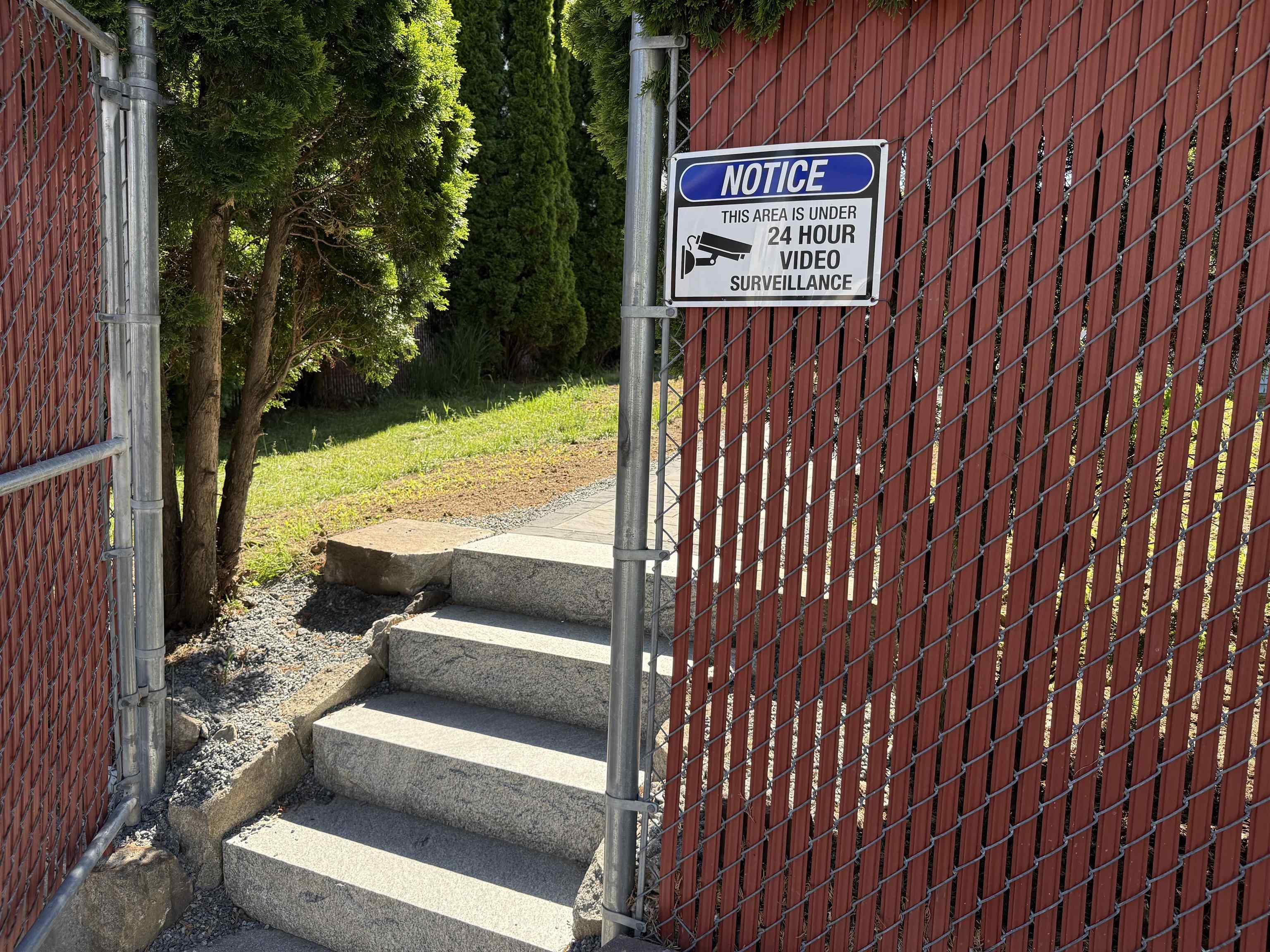 201 Cartier Street Property Photo 23
