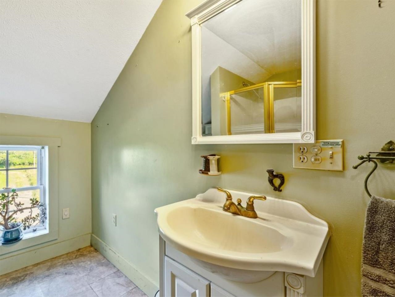 2678 South Road Property Photo 48