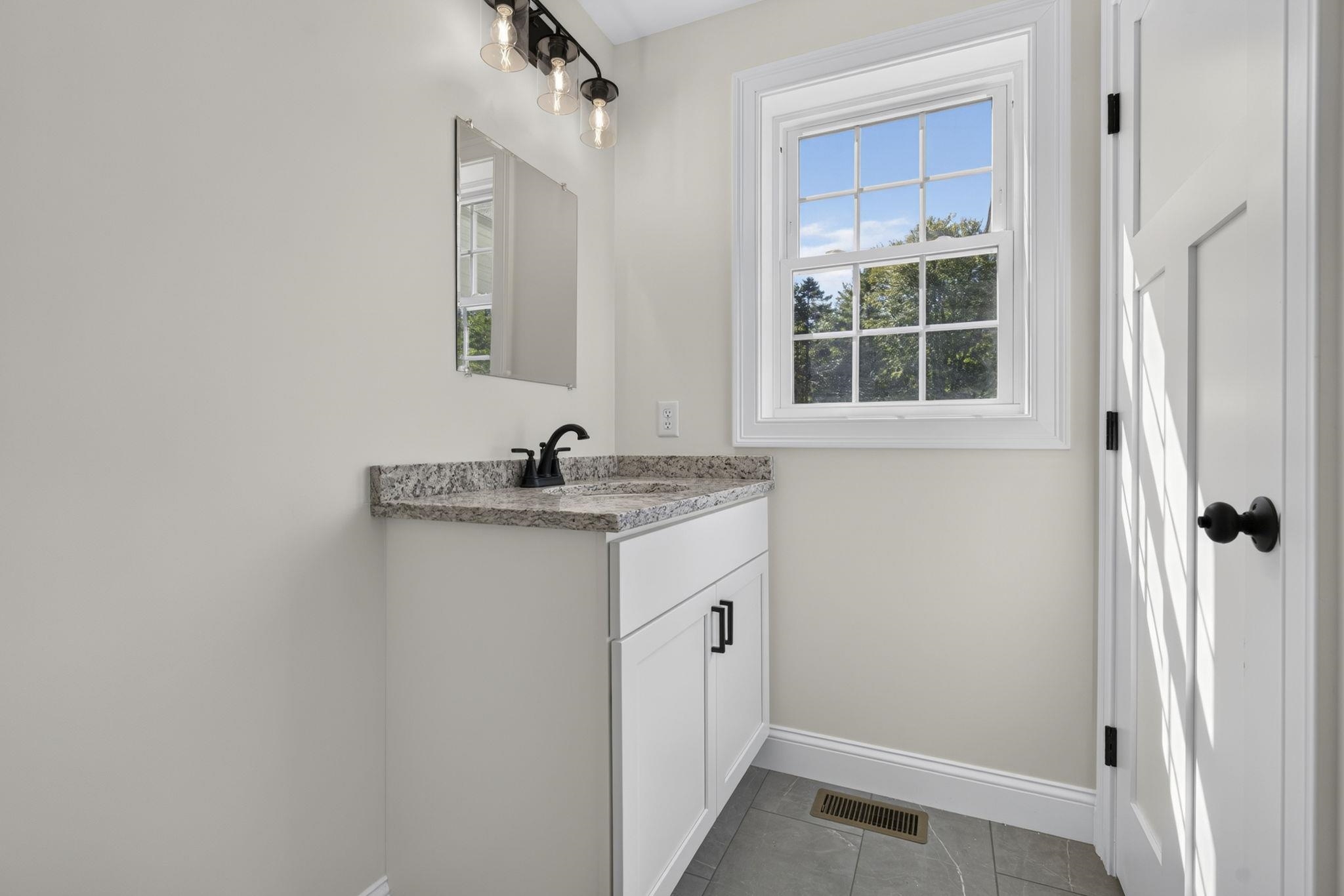 5 Green Ridge Road Property Photo 9