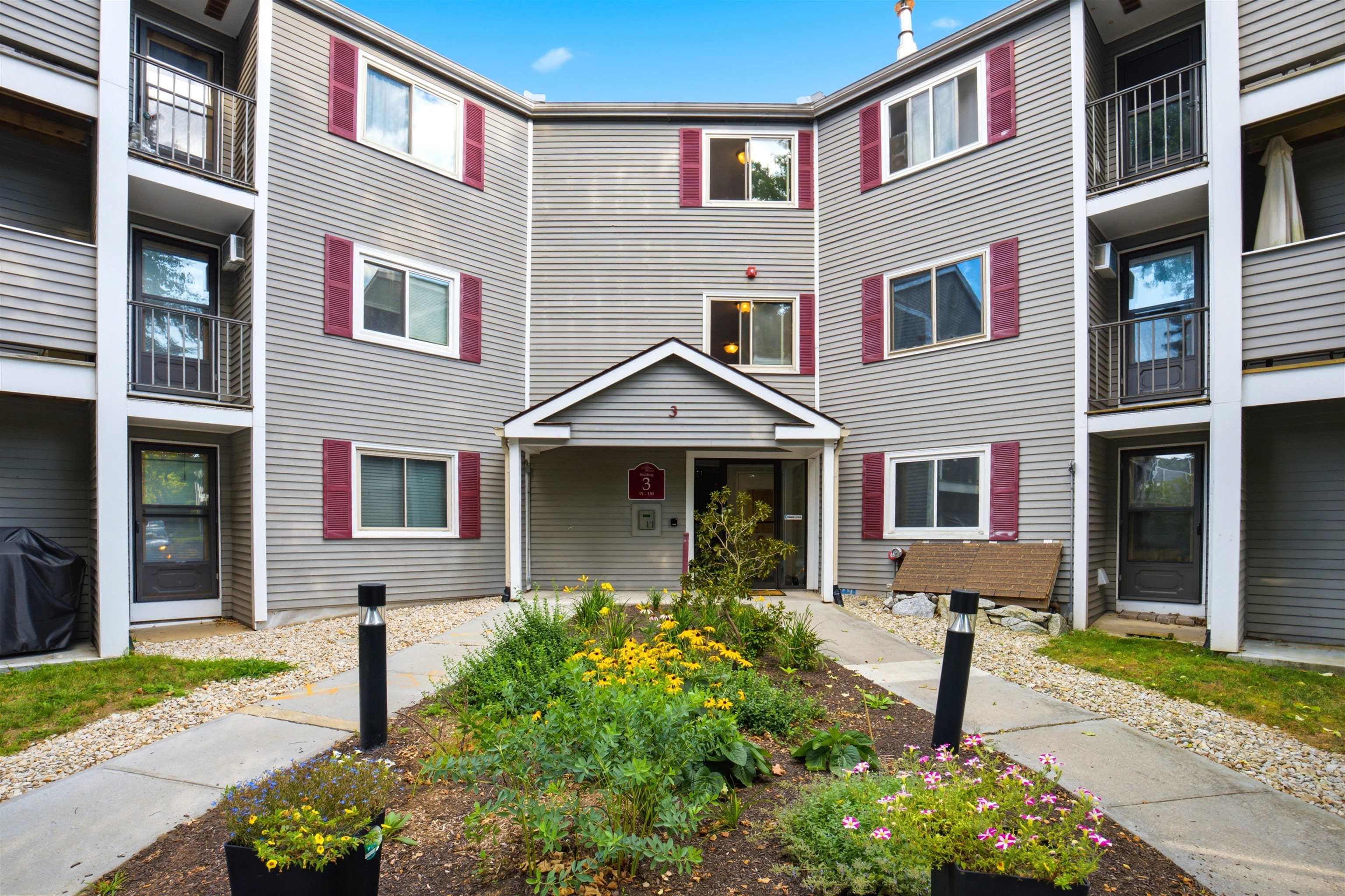 120 Fisherville Road Property Photo 1