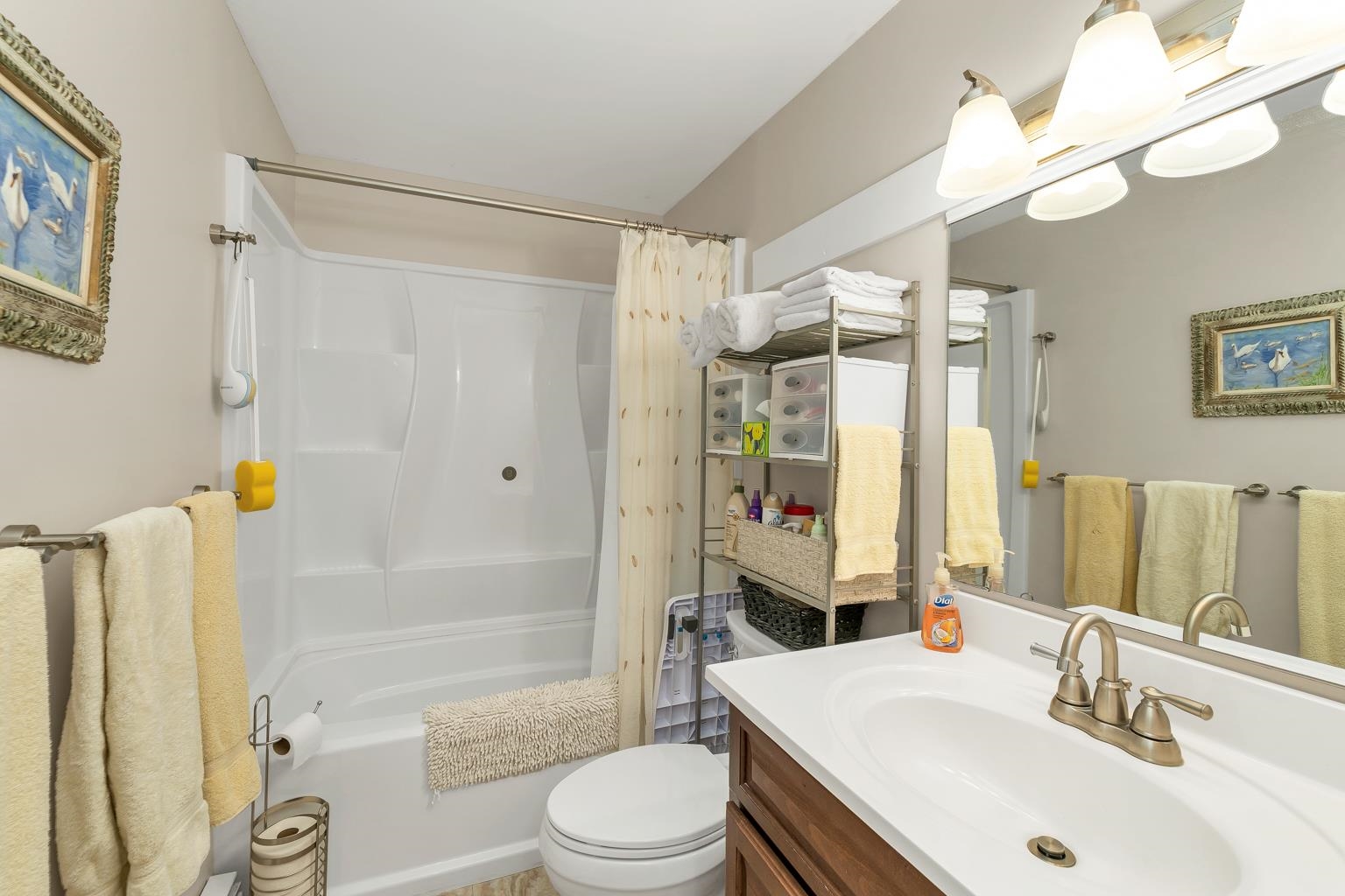 330 Academy Road Property Photo 12
