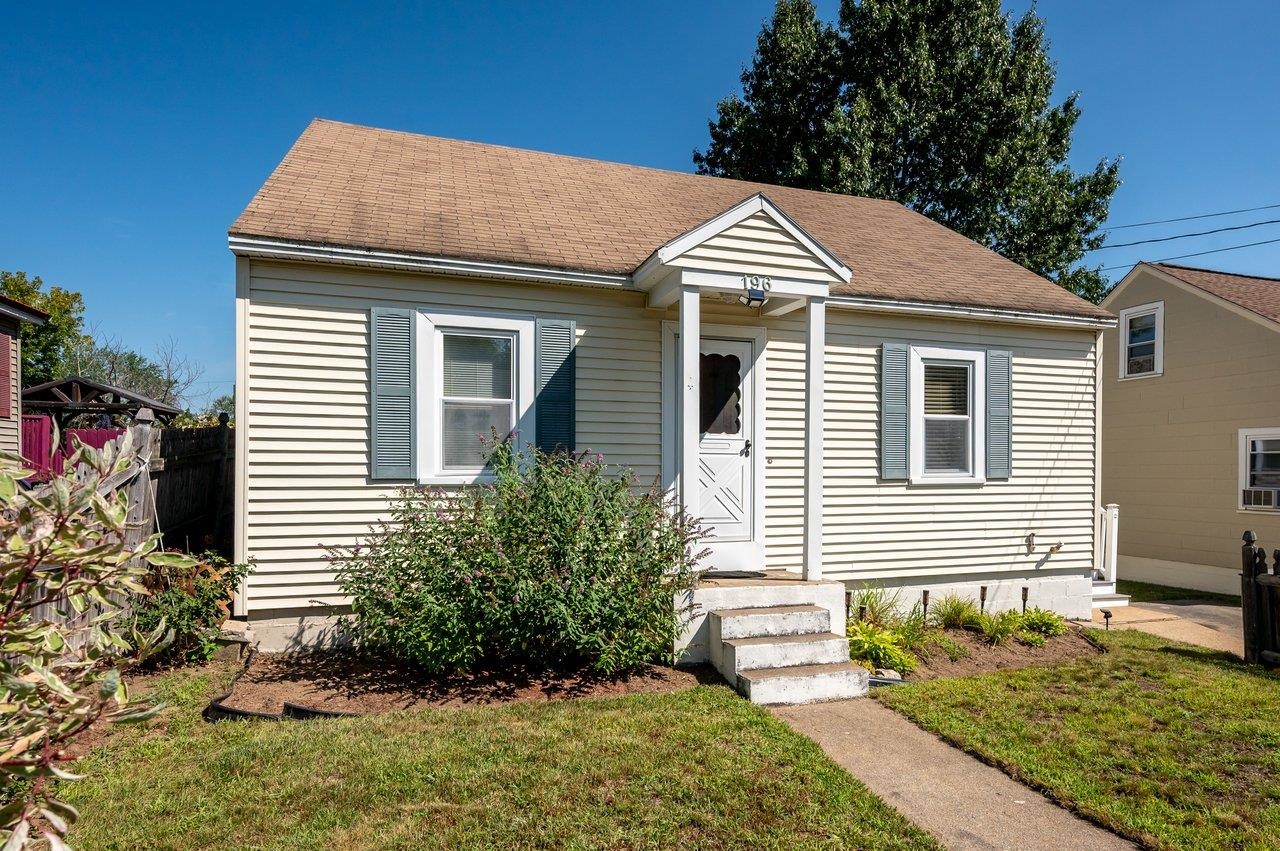 196 Wilmot Street Property Photo 1