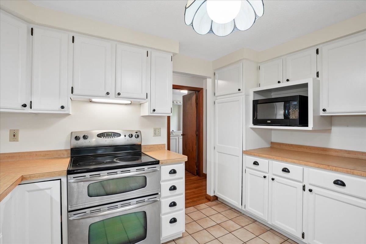 10 Standish Way Property Photo 15