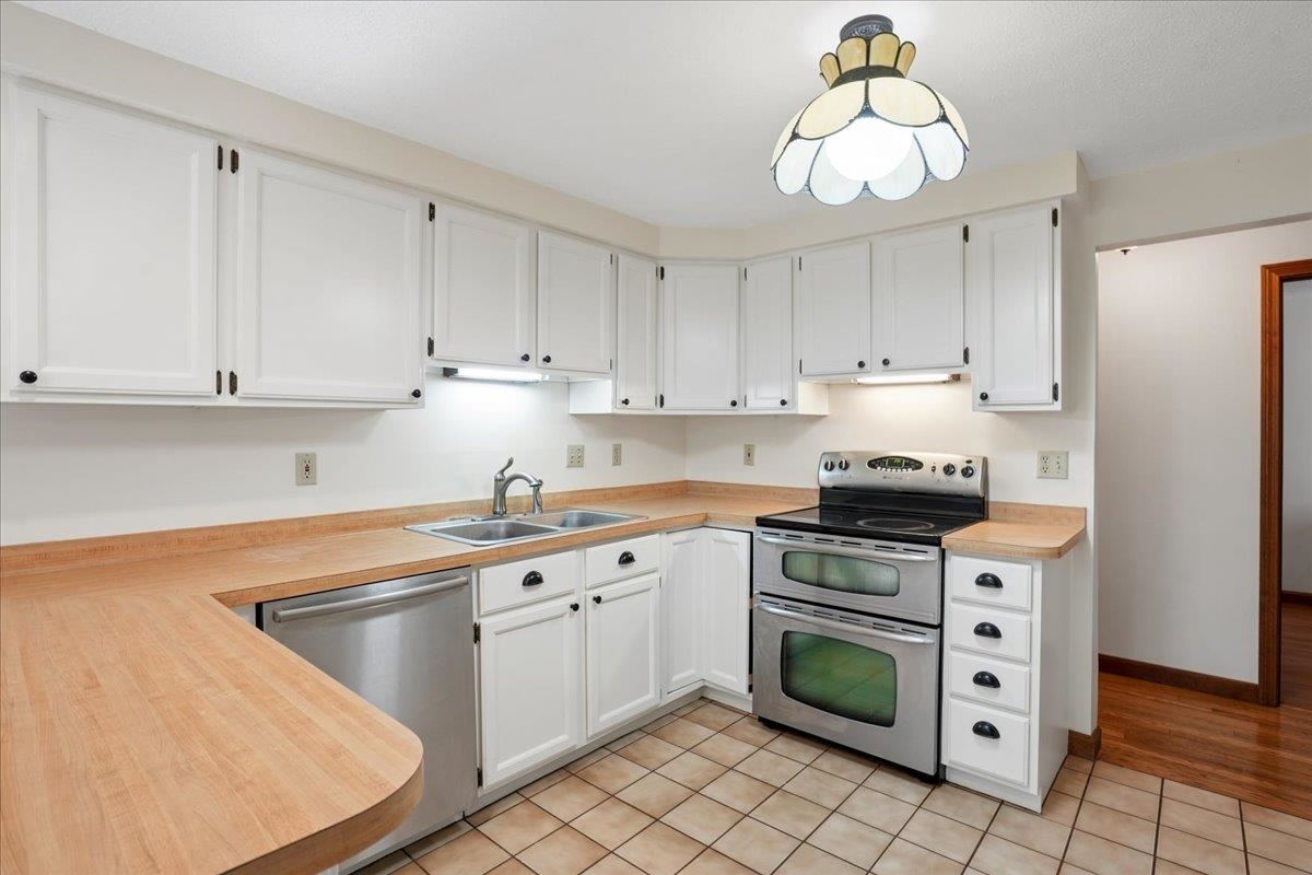 10 Standish Way Property Photo 16