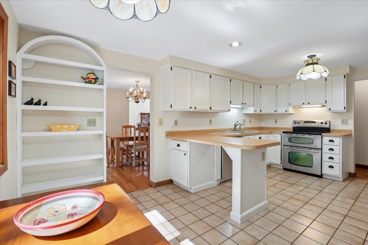10 Standish Way Property Photo 19