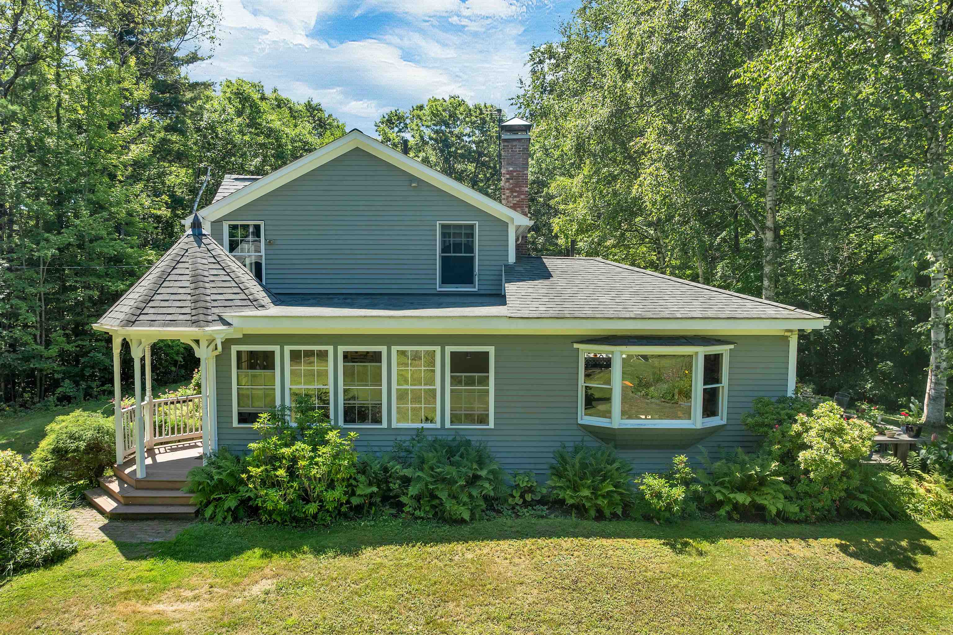 27 Swallow Road Property Photo 3