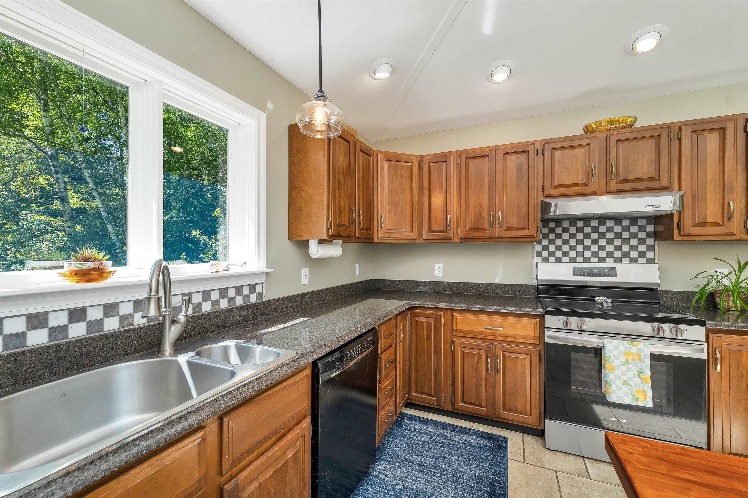 27 Swallow Road Property Photo 31