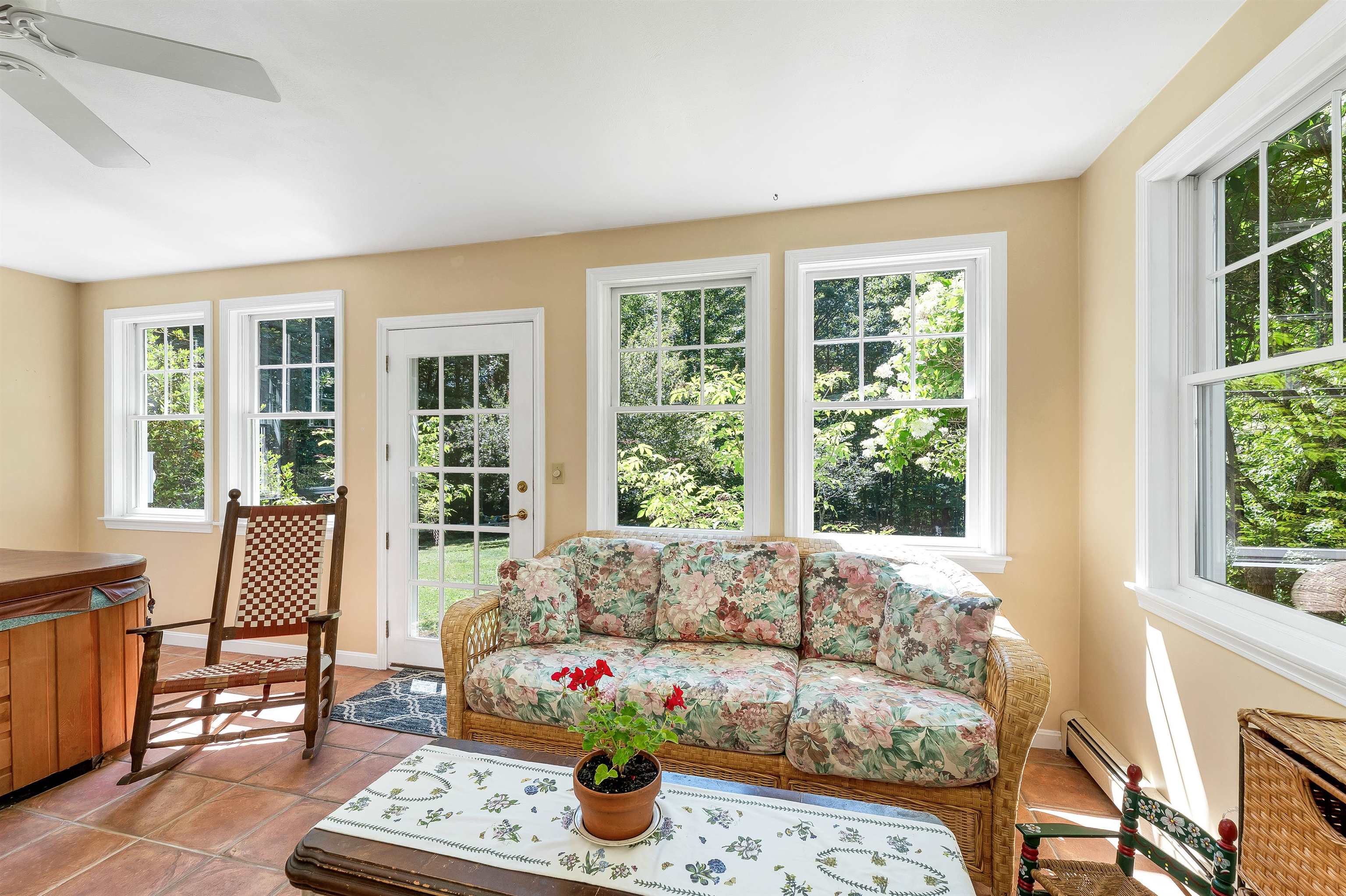 27 Swallow Road Property Photo 36