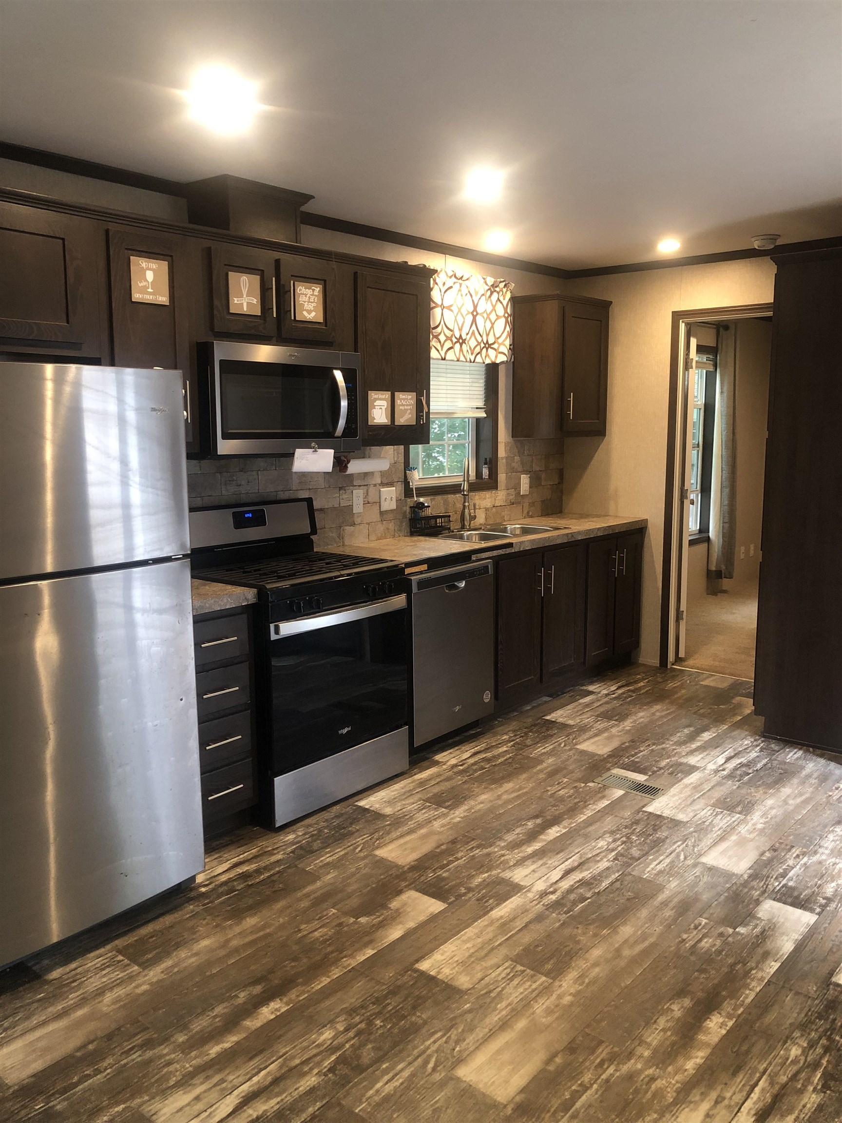 10 Monroe Avenue Property Photo 1