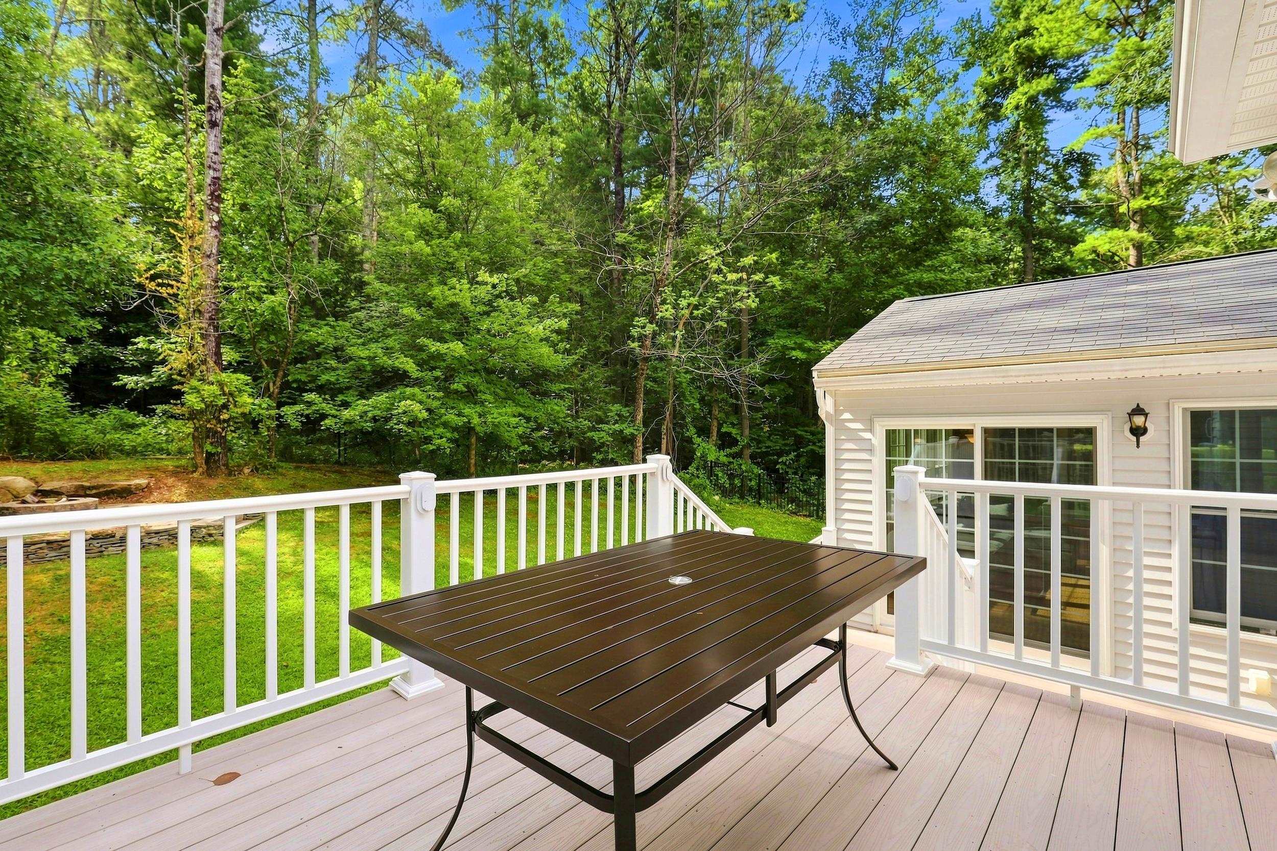 68 Frost Road Property Photo 6