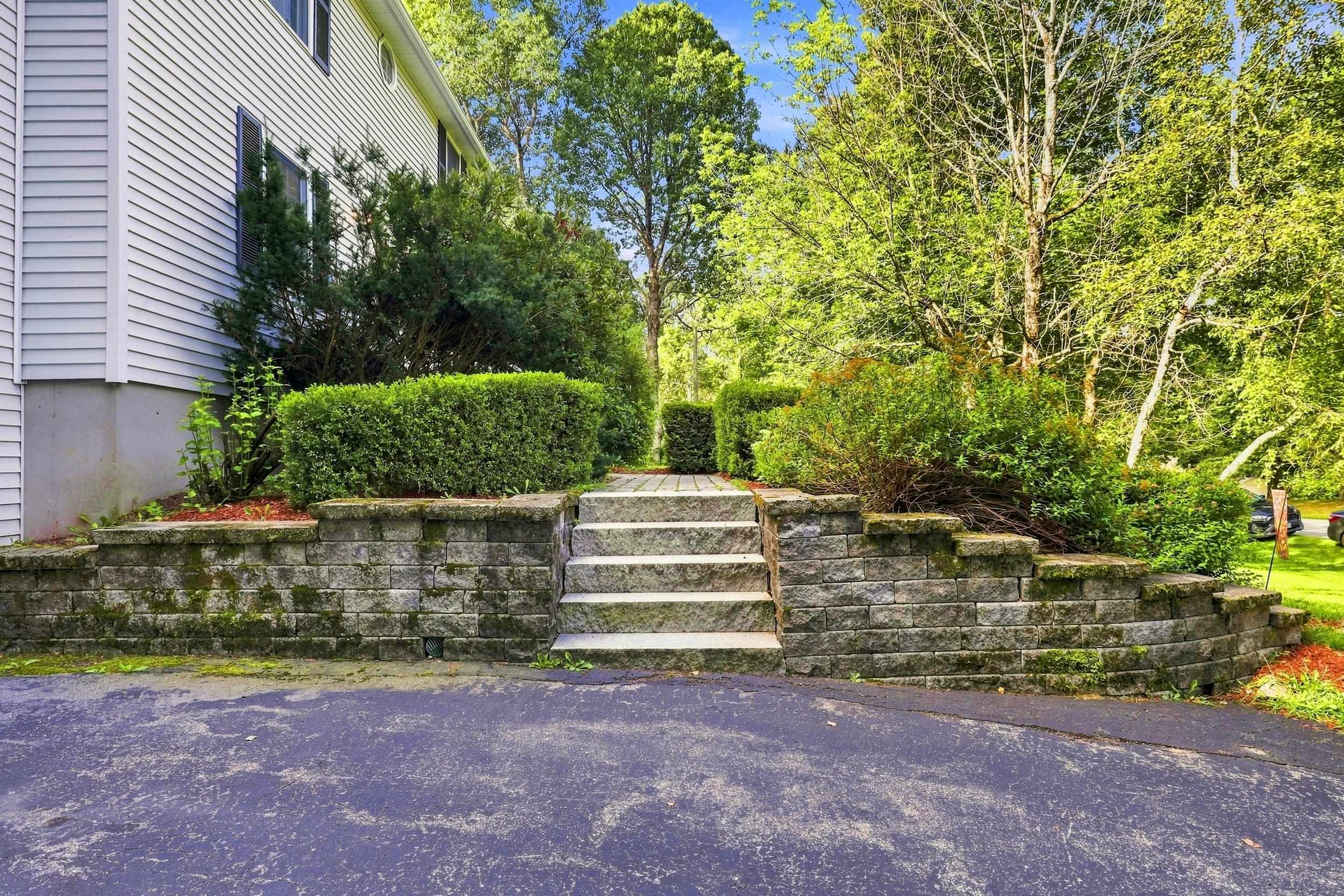 68 Frost Road Property Photo 10