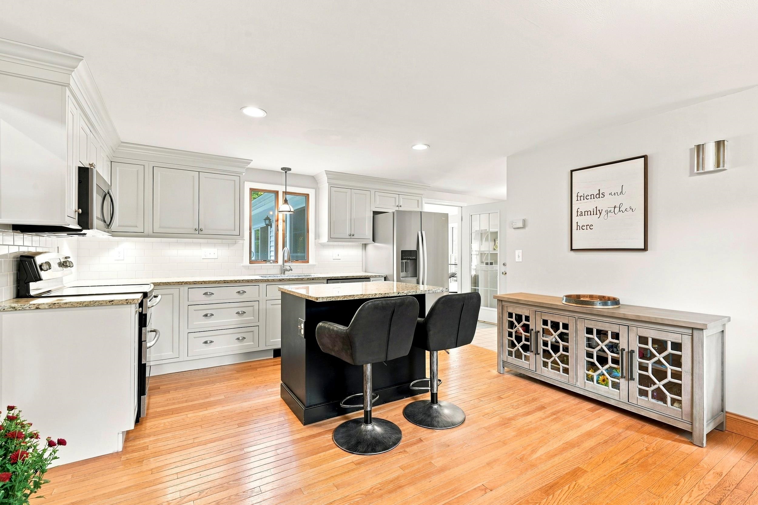 68 Frost Road Property Photo 14