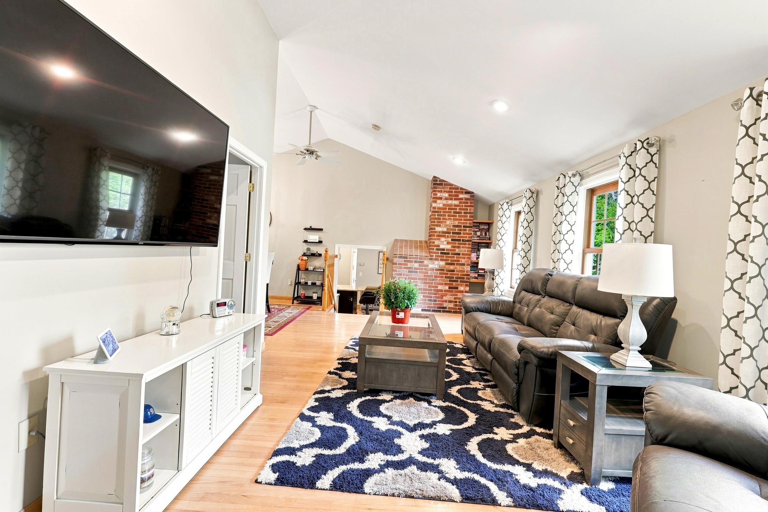 68 Frost Road Property Photo 19