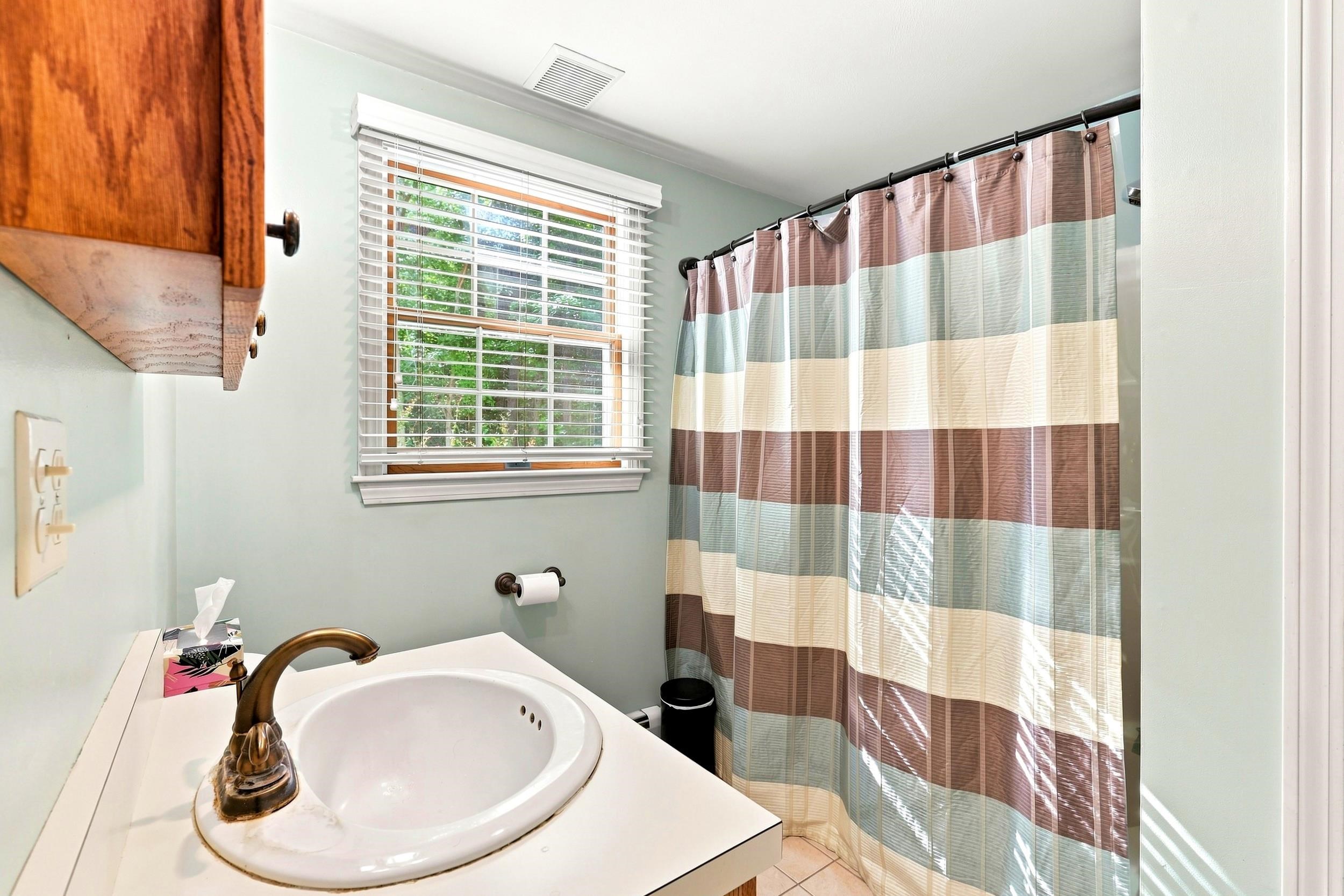 68 Frost Road Property Photo 25