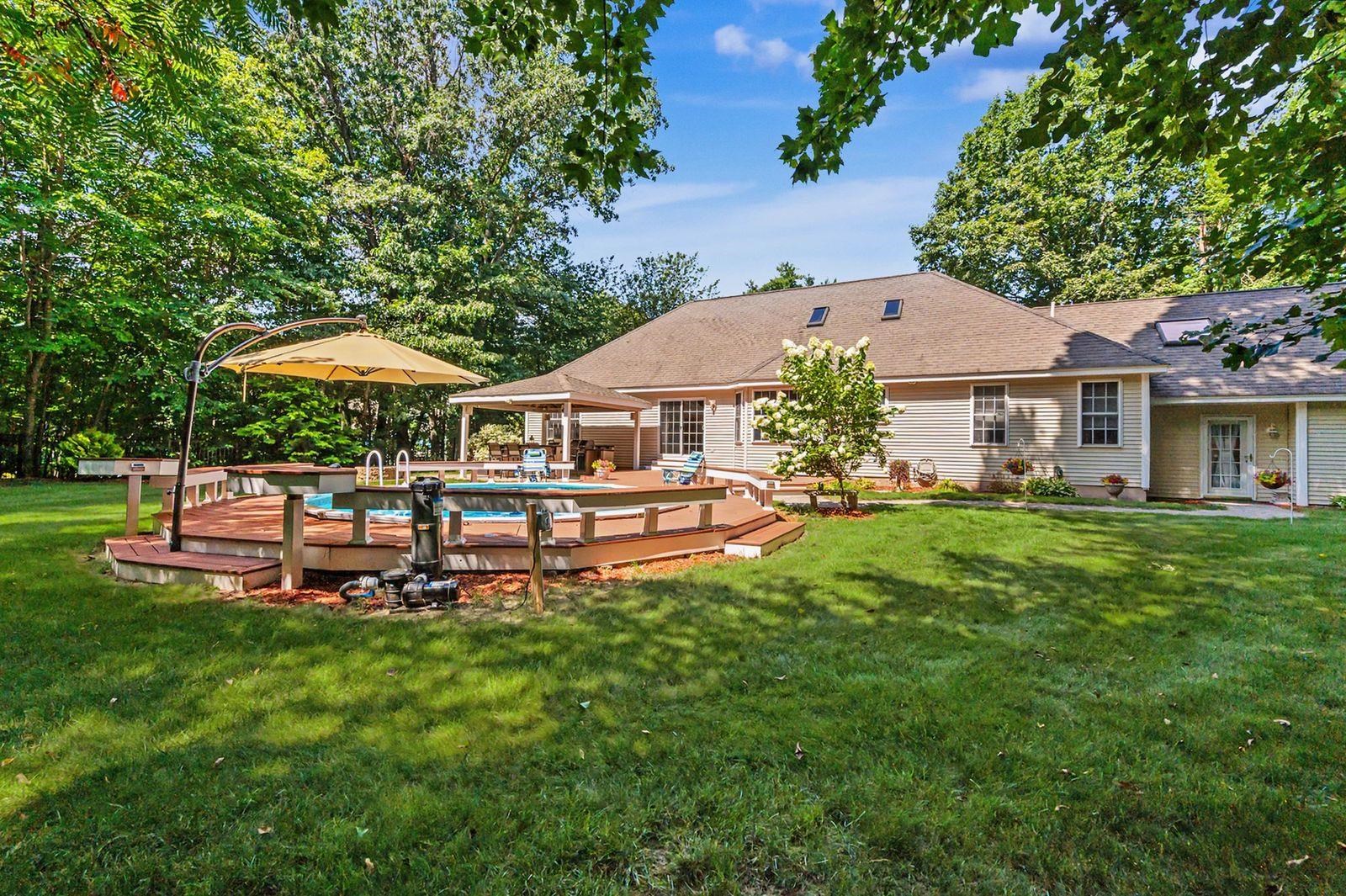 5 Cardinal Circle Property Photo 6