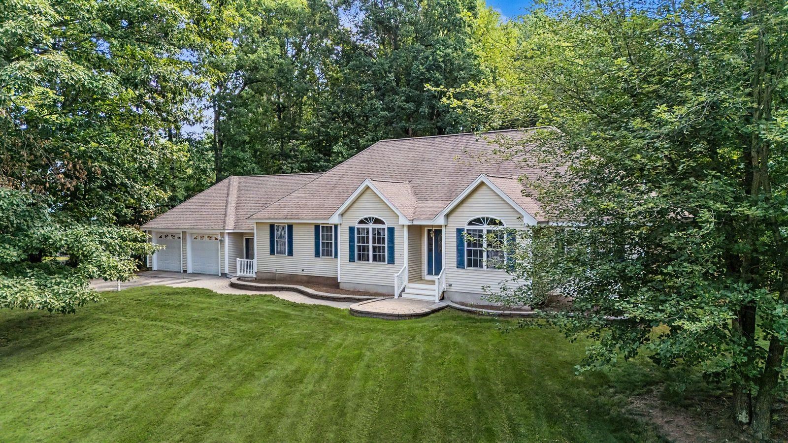 5 Cardinal Circle Property Photo 8