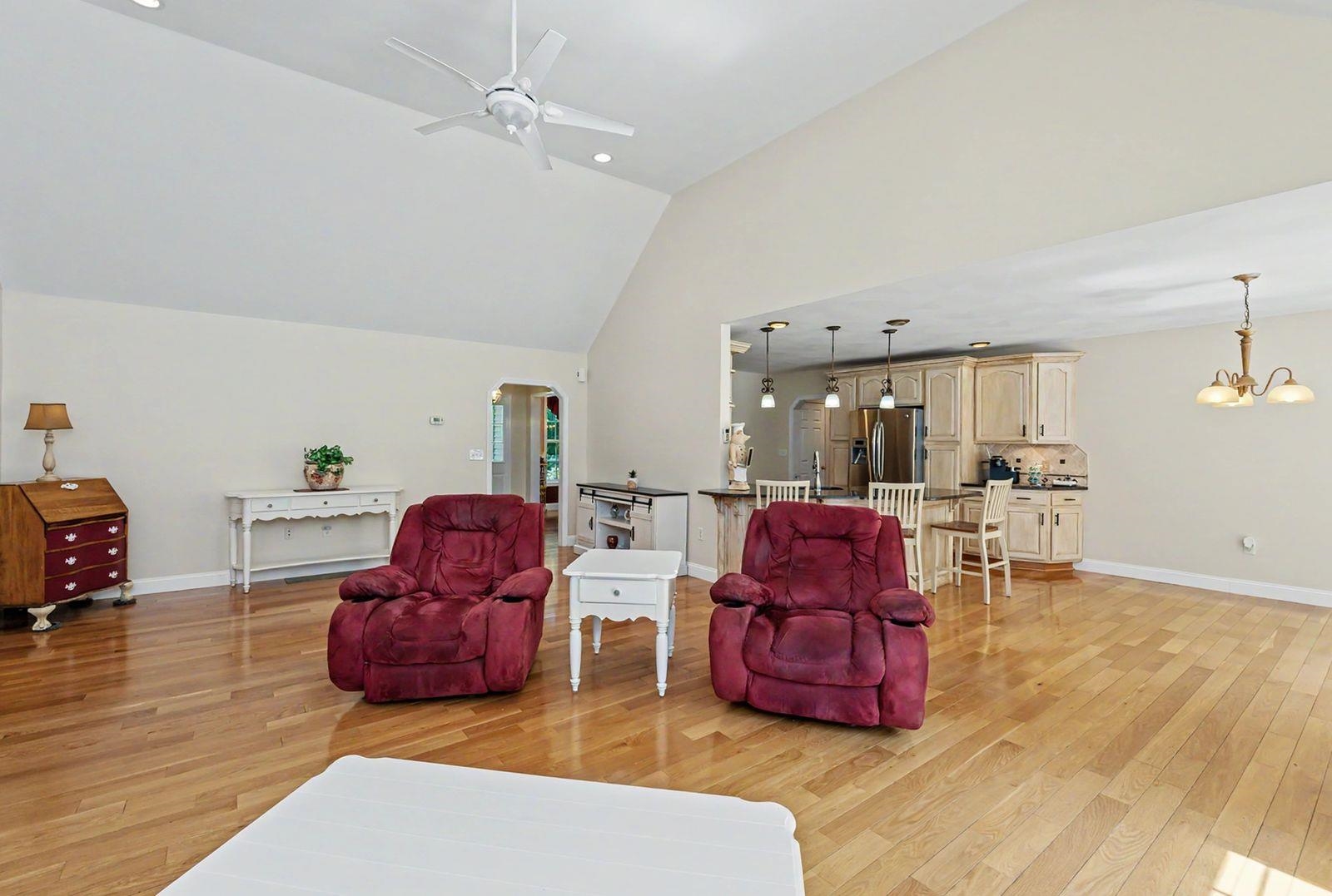 5 Cardinal Circle Property Photo 17