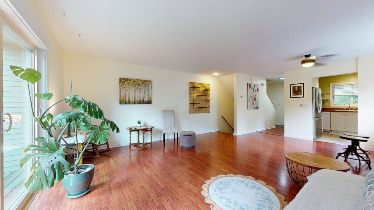 701 Dorset Street Property Photo 5