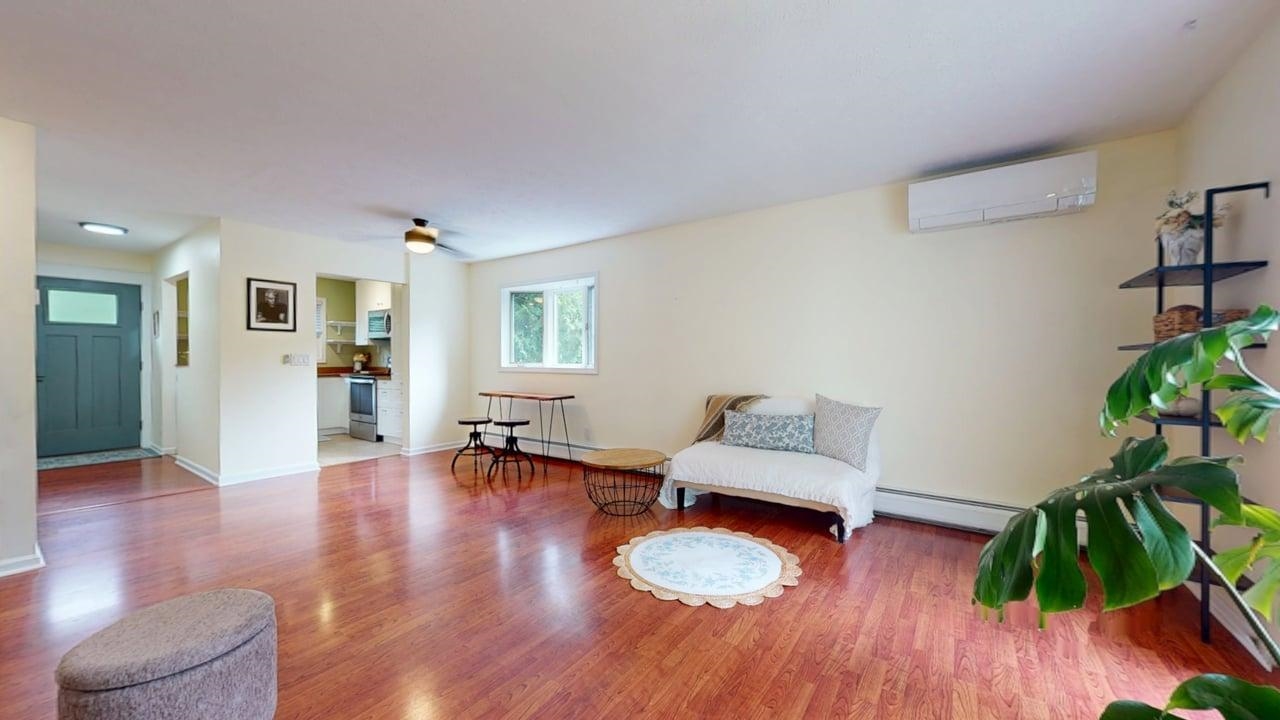 701 Dorset Street Property Photo 6
