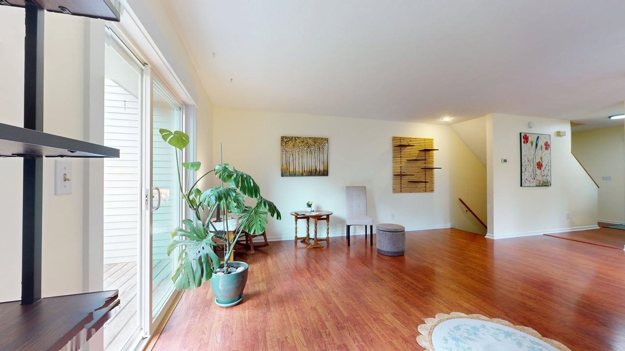 701 Dorset Street Property Photo 9