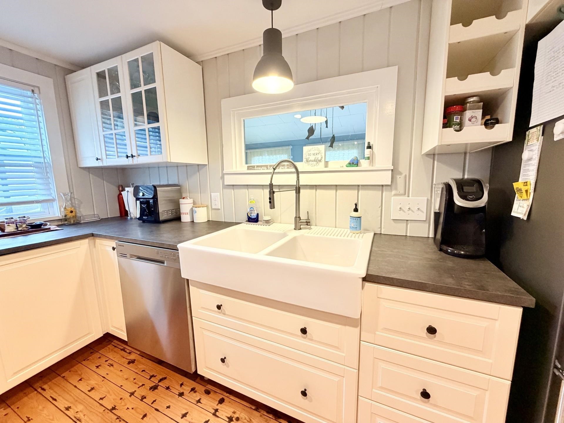 4112 Georgia Shore Road Property Photo 6