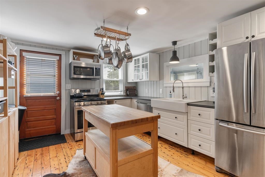 4112 Georgia Shore Road Property Photo 8
