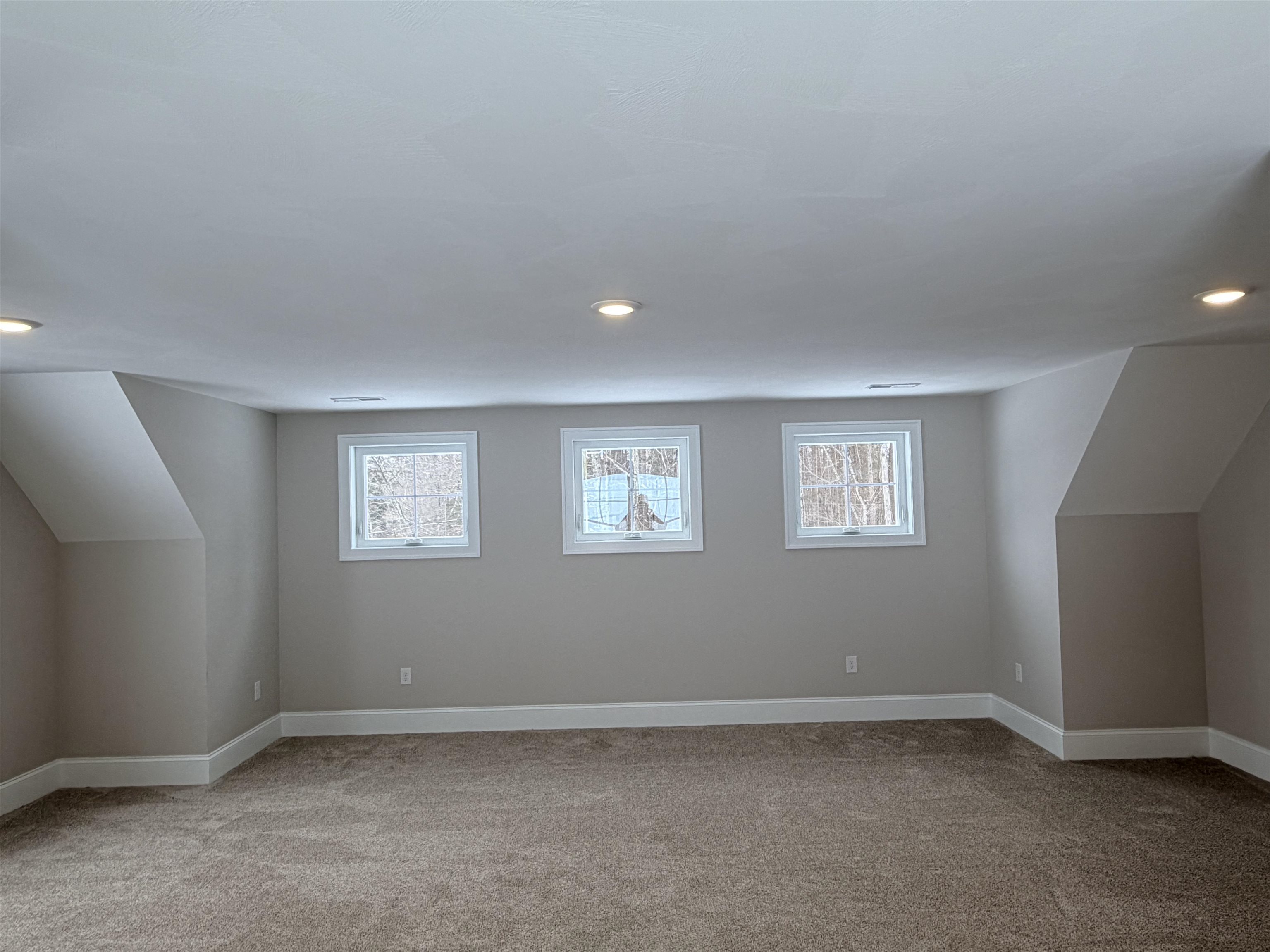 105 Seaverns Bridge Road Property Photo 24